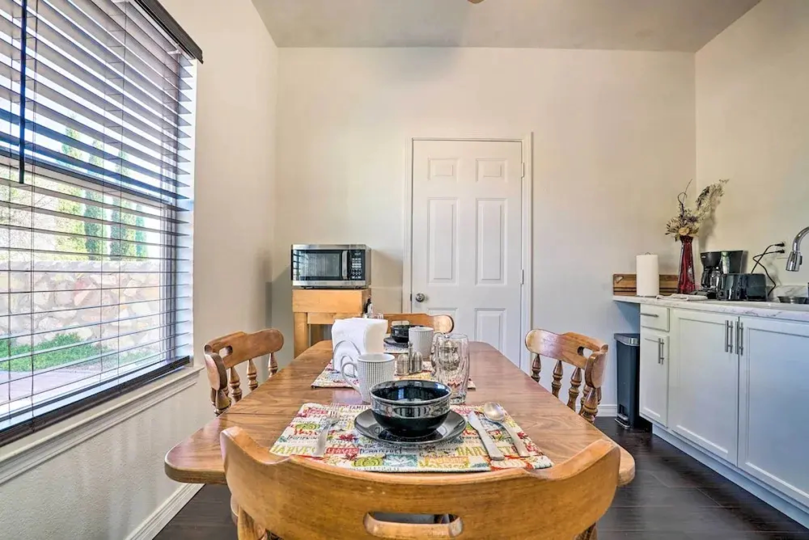 Quaint Santa Teresa Retreat Near the Border