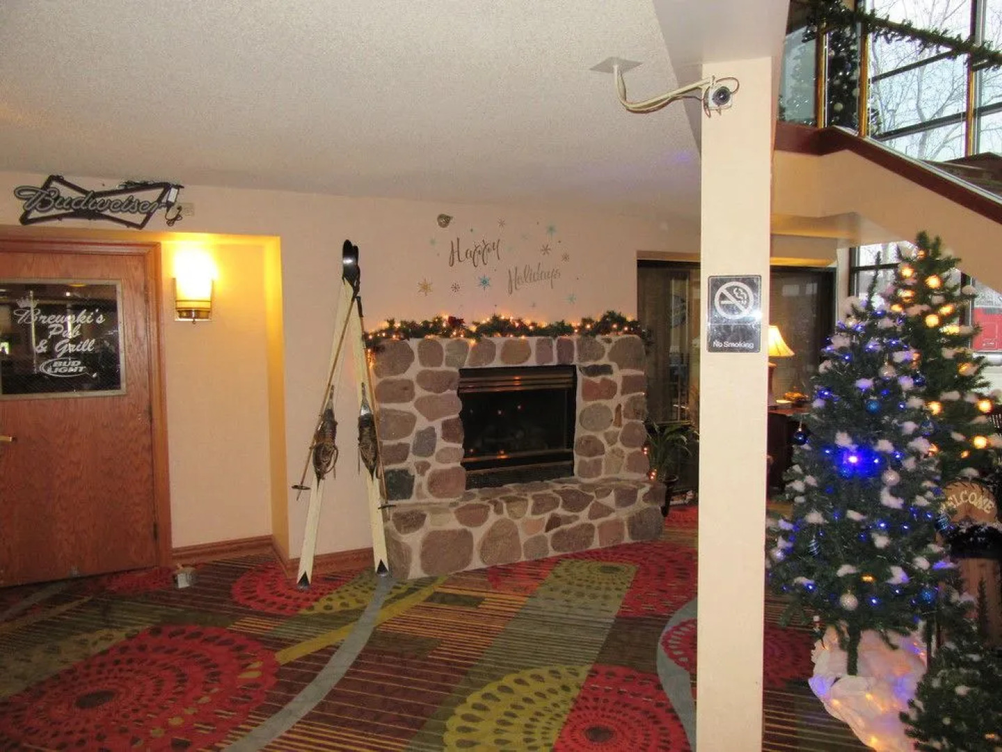 Express Suites Riverport Inn & Suites