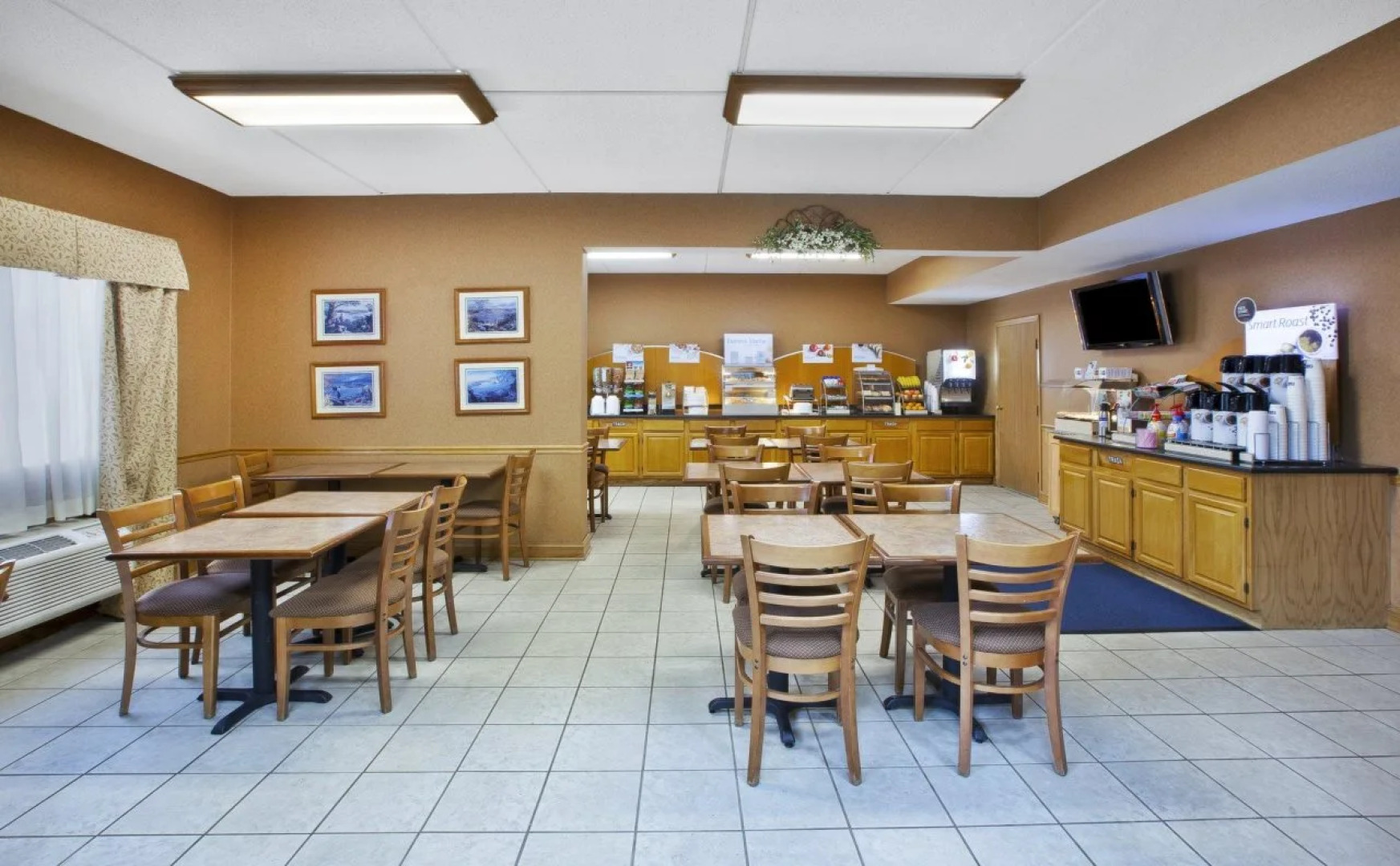 Holiday Inn Express Irwin (PA TPK Exit 67) by IHG