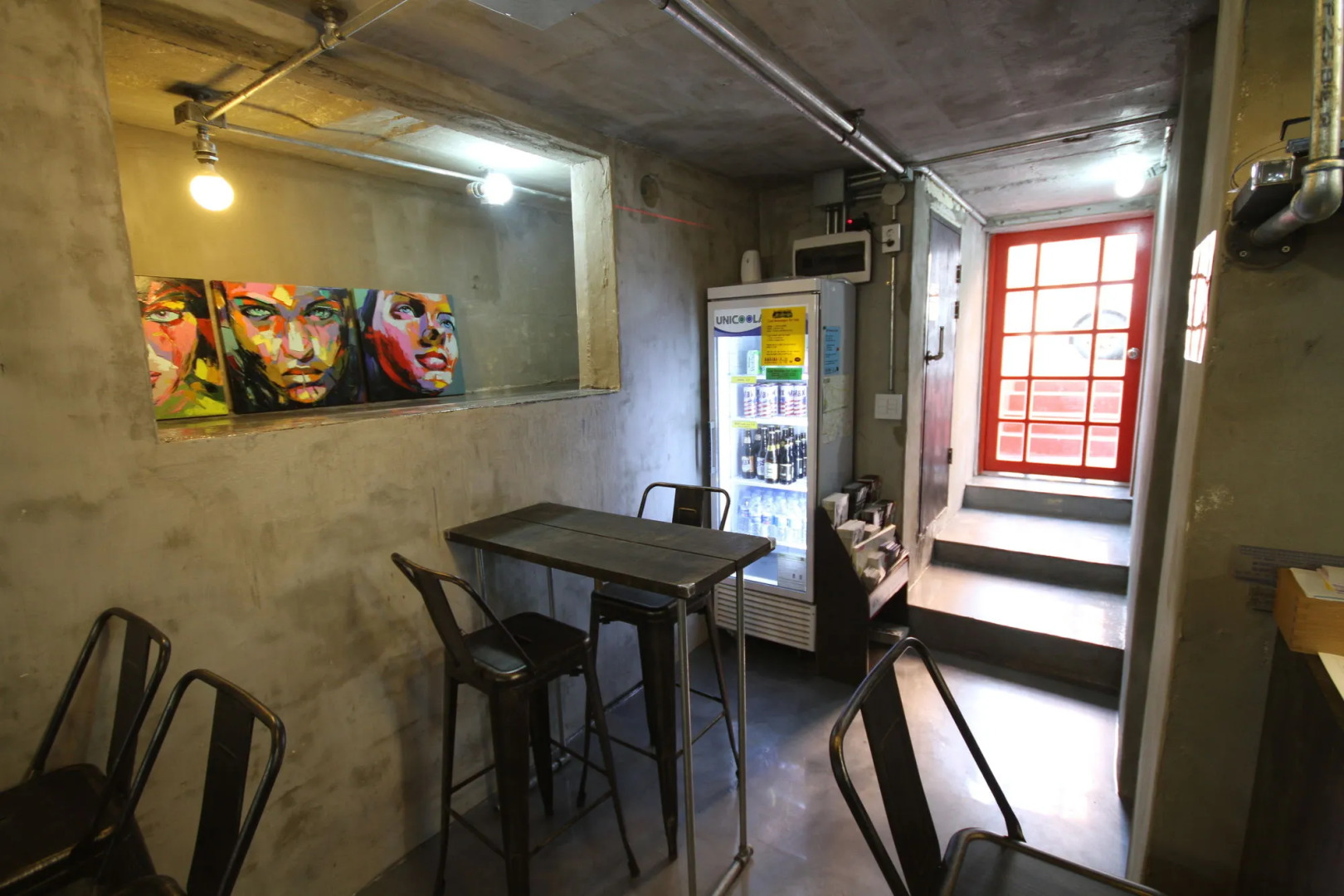 Time Travelers Party Hostel In Hongdae - Foreigners Only