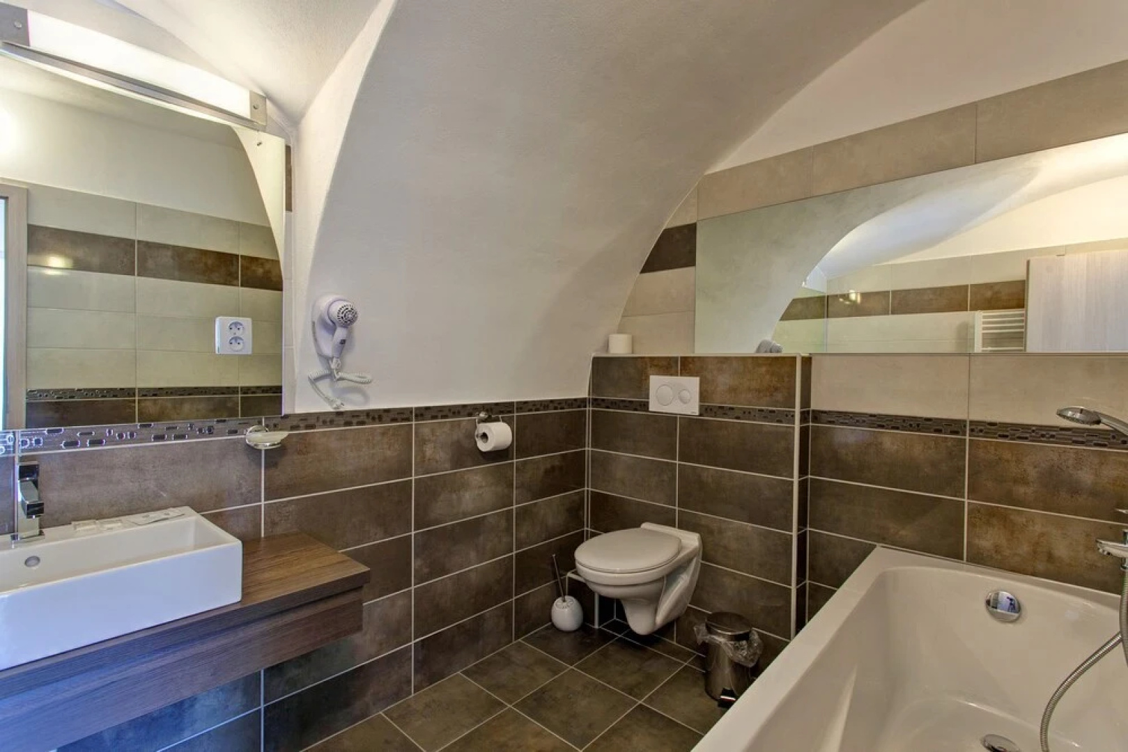 Suites & Apartments U Trí hrusek