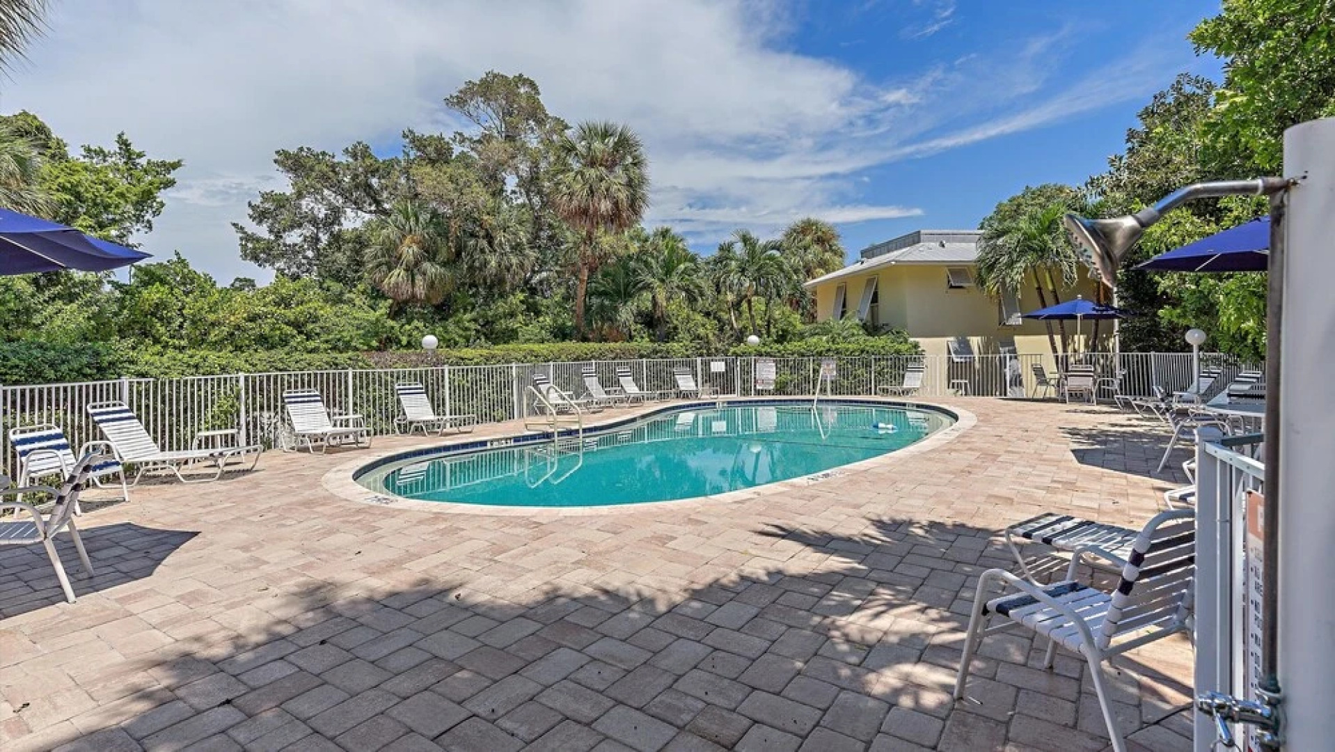 Pura Vida Two 2 Bedroom Condo by RedAwning