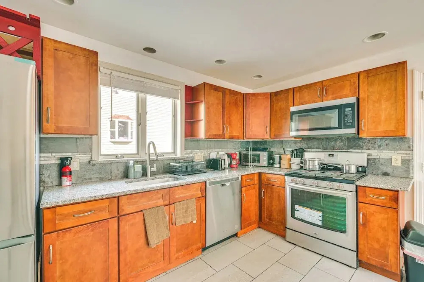 9 Mi to Dtwn Boston: Cozy Malden Apartment