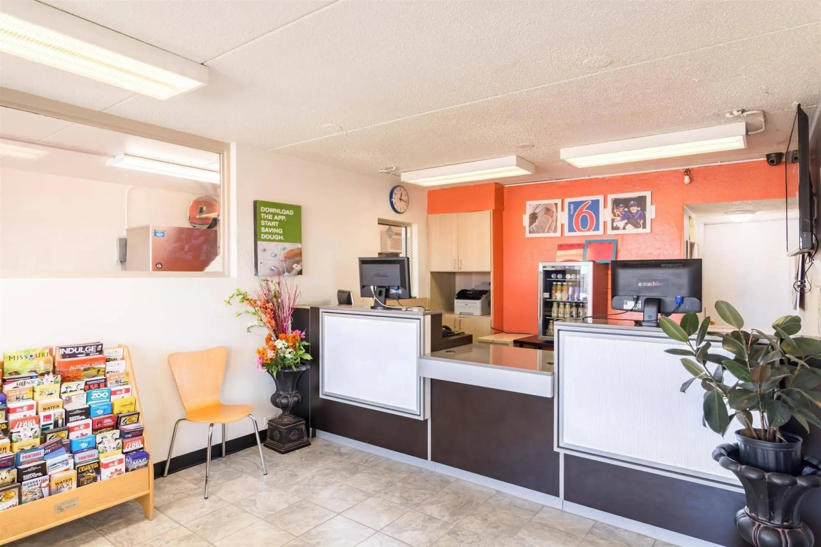 Motel 6 Joliet, IL - I-80