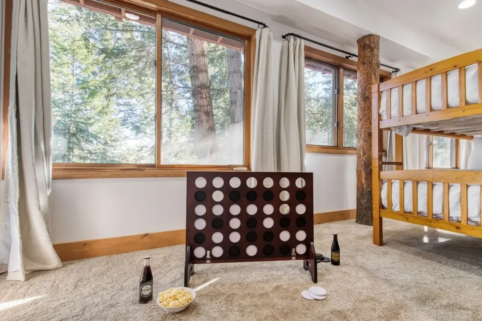 Silver Hollow by AvantStay Gorgeous Secluded Park City Home w Hot Tub and Pine Tree Views