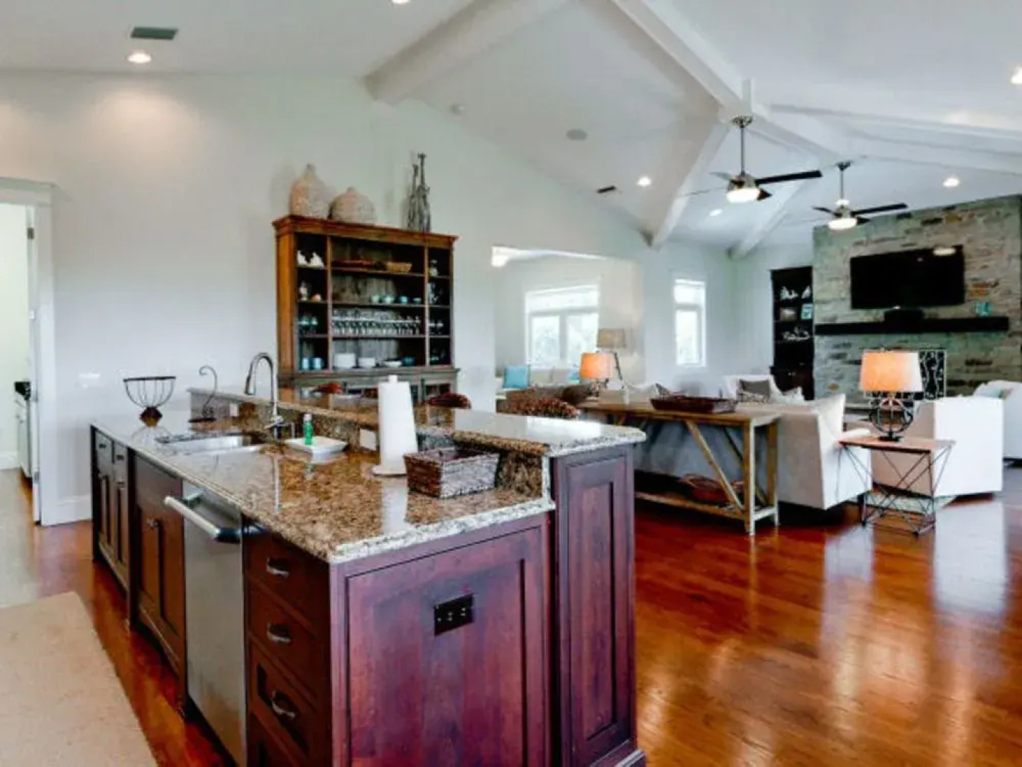 Casa Bonita 230 Oak Avenue