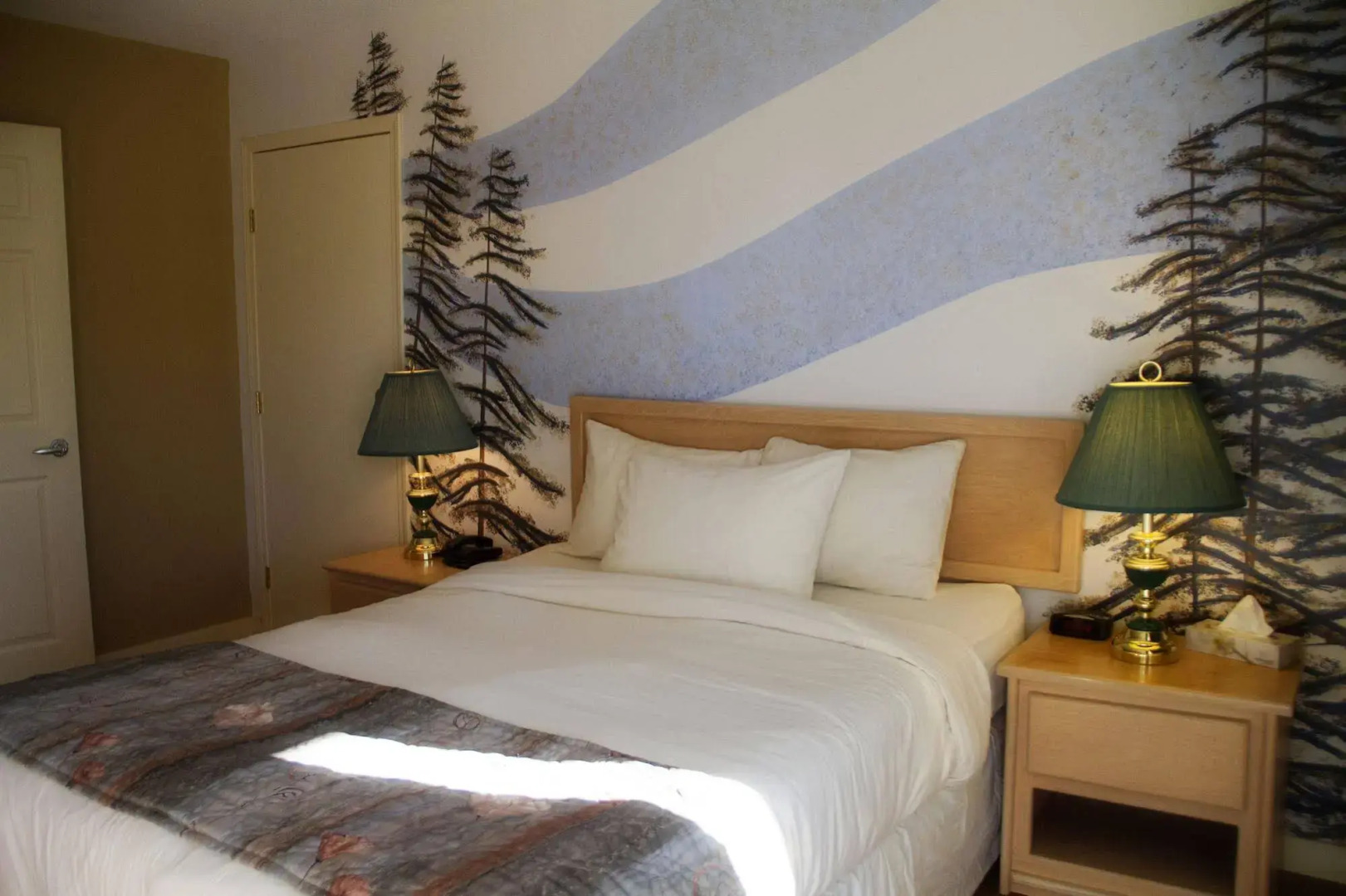 The Lund Resort at Klah ah men