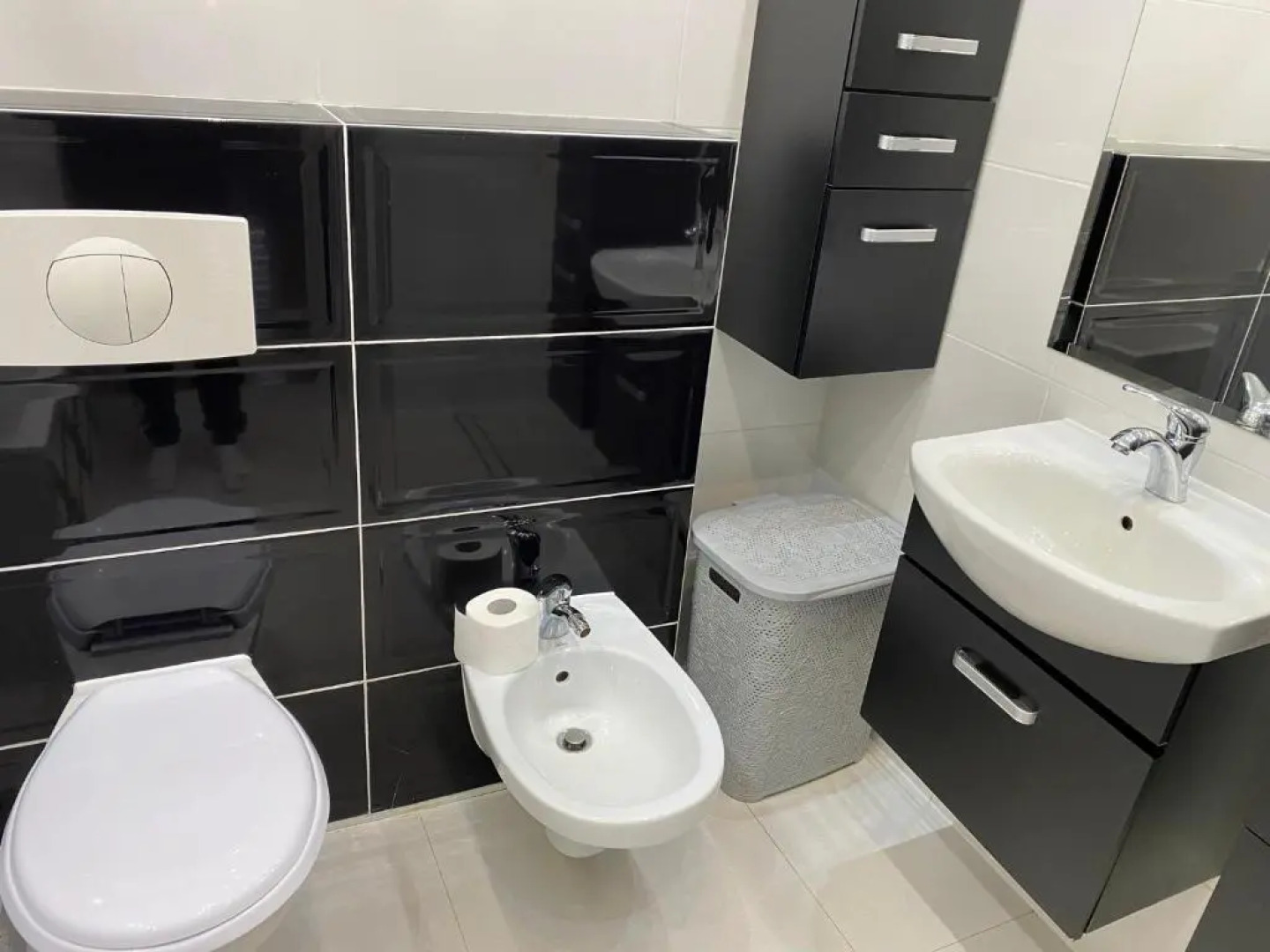 Apartament F21 Deluxe w Bielawie - Widok na Góry Sowie