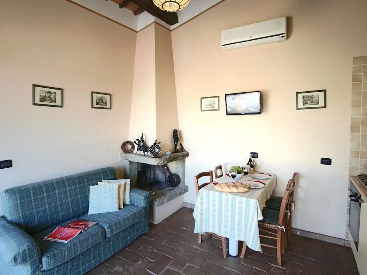 Cottage in Todi With Pool and Terrace