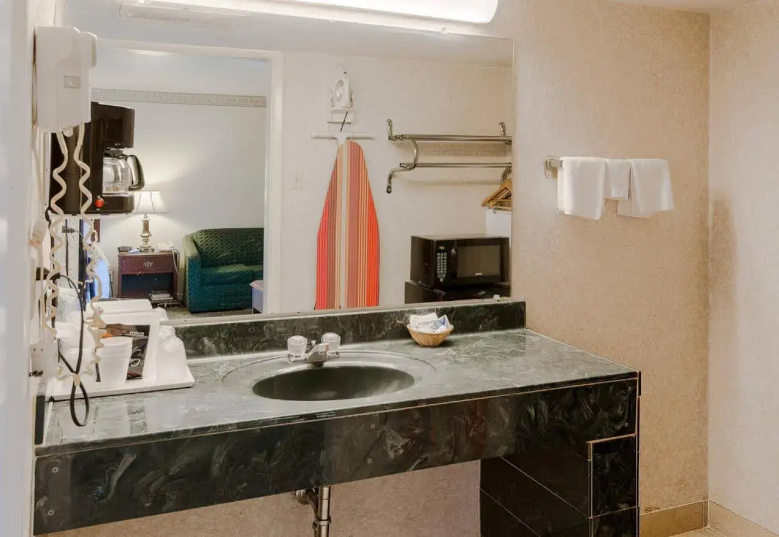 Travelodge by Wyndham Lynchburg