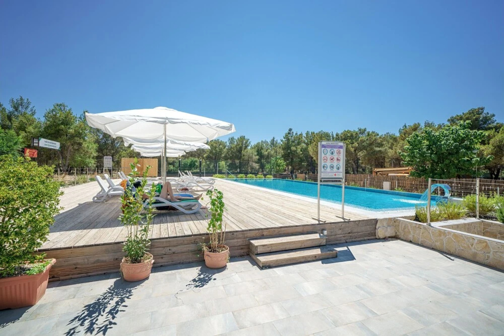 Unique Pool View Room With Breakfast Included