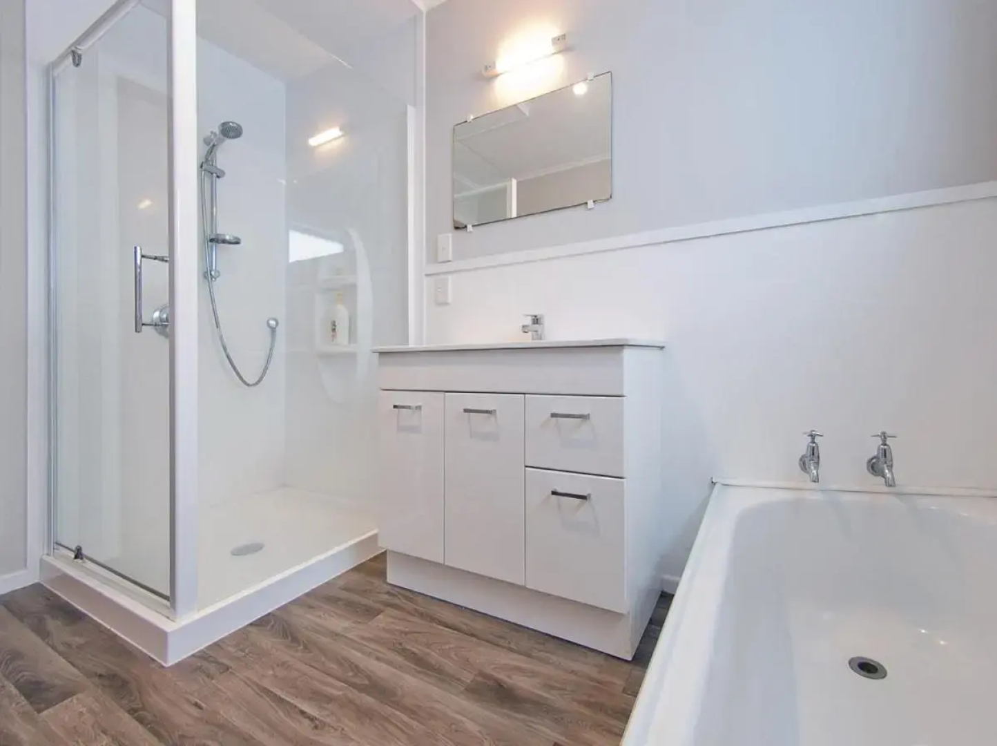 Sea Breeze - Whangamata Holiday Home