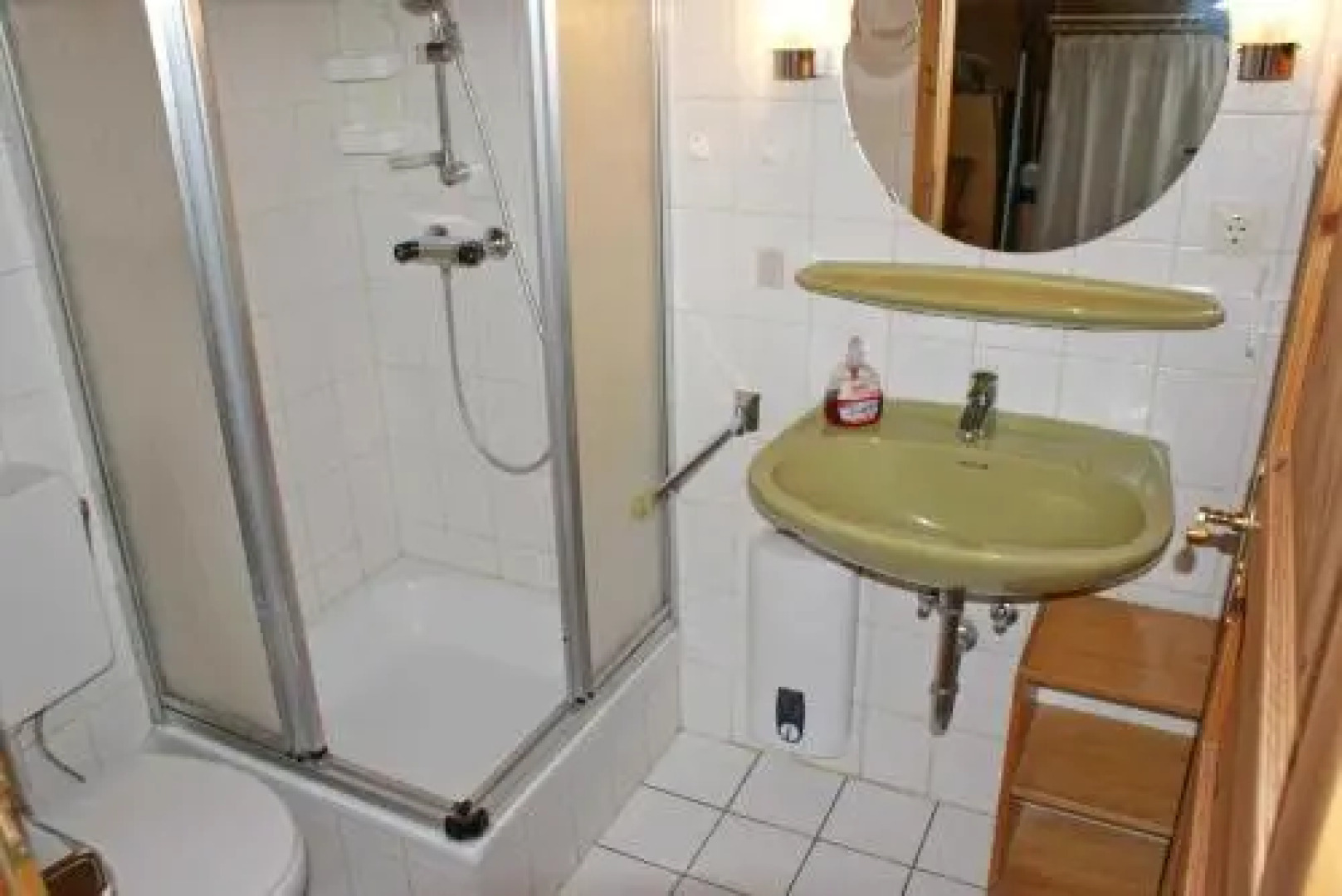 Zeltdachhaus _ fuer bis zu 6 Perso