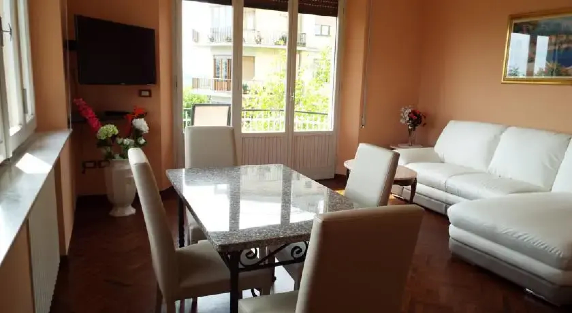 Sartinicco Condominium