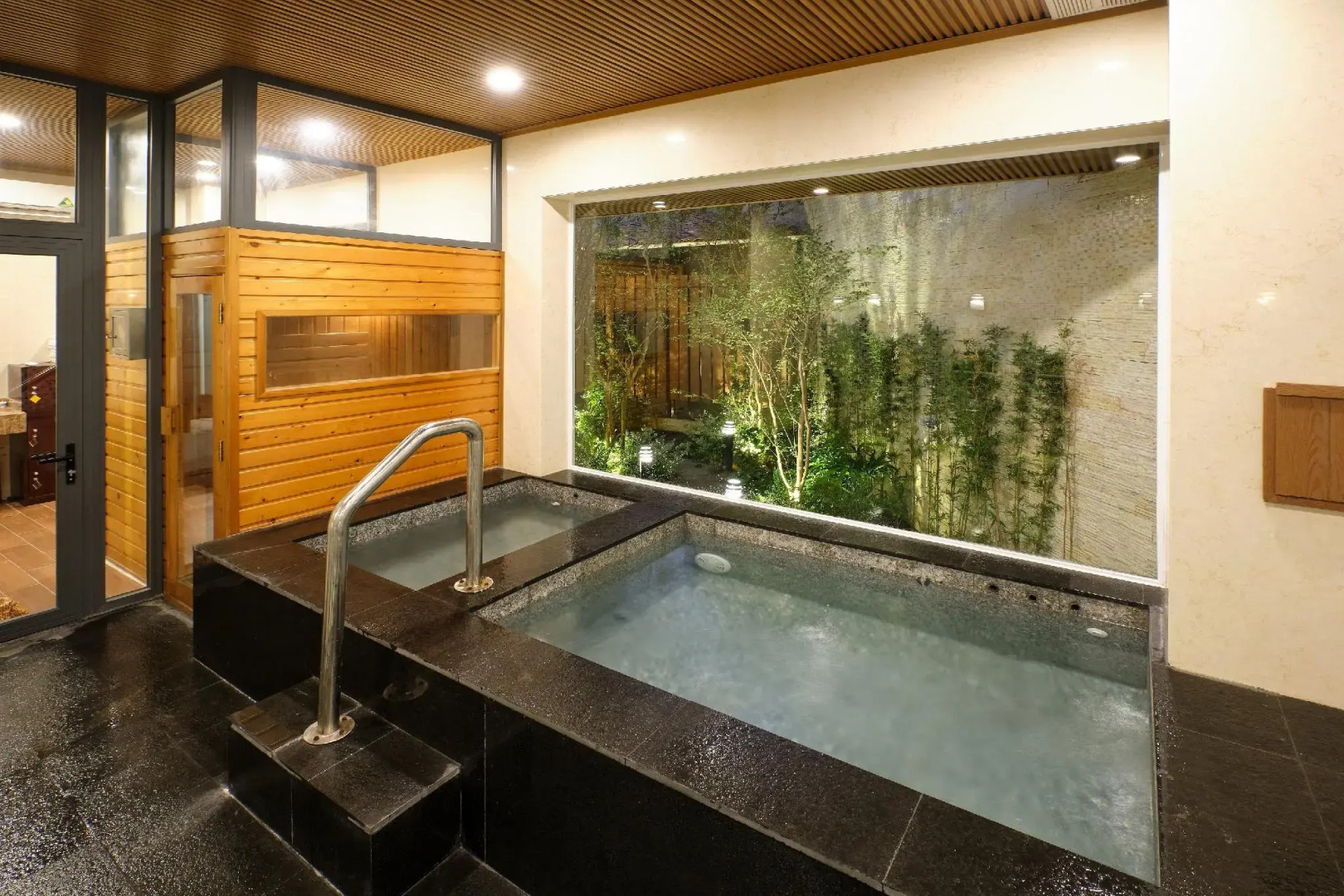 Japanese Restaurant and Hotel Sakura