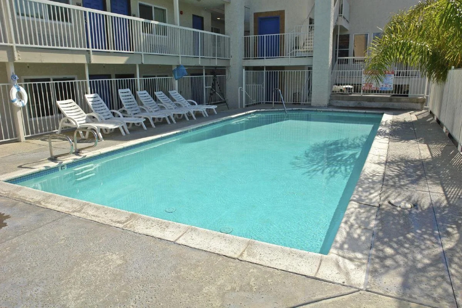 Motel 6 Newport Beach