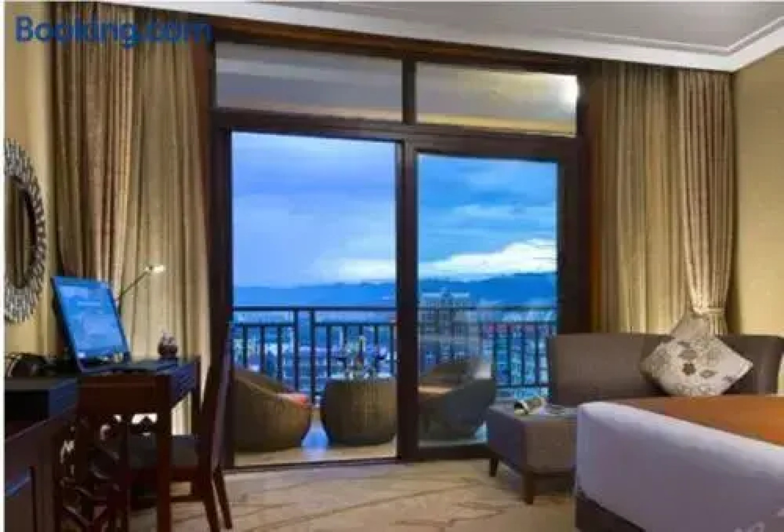 Ramada Plaza by Wyndham Xishuangbanna South