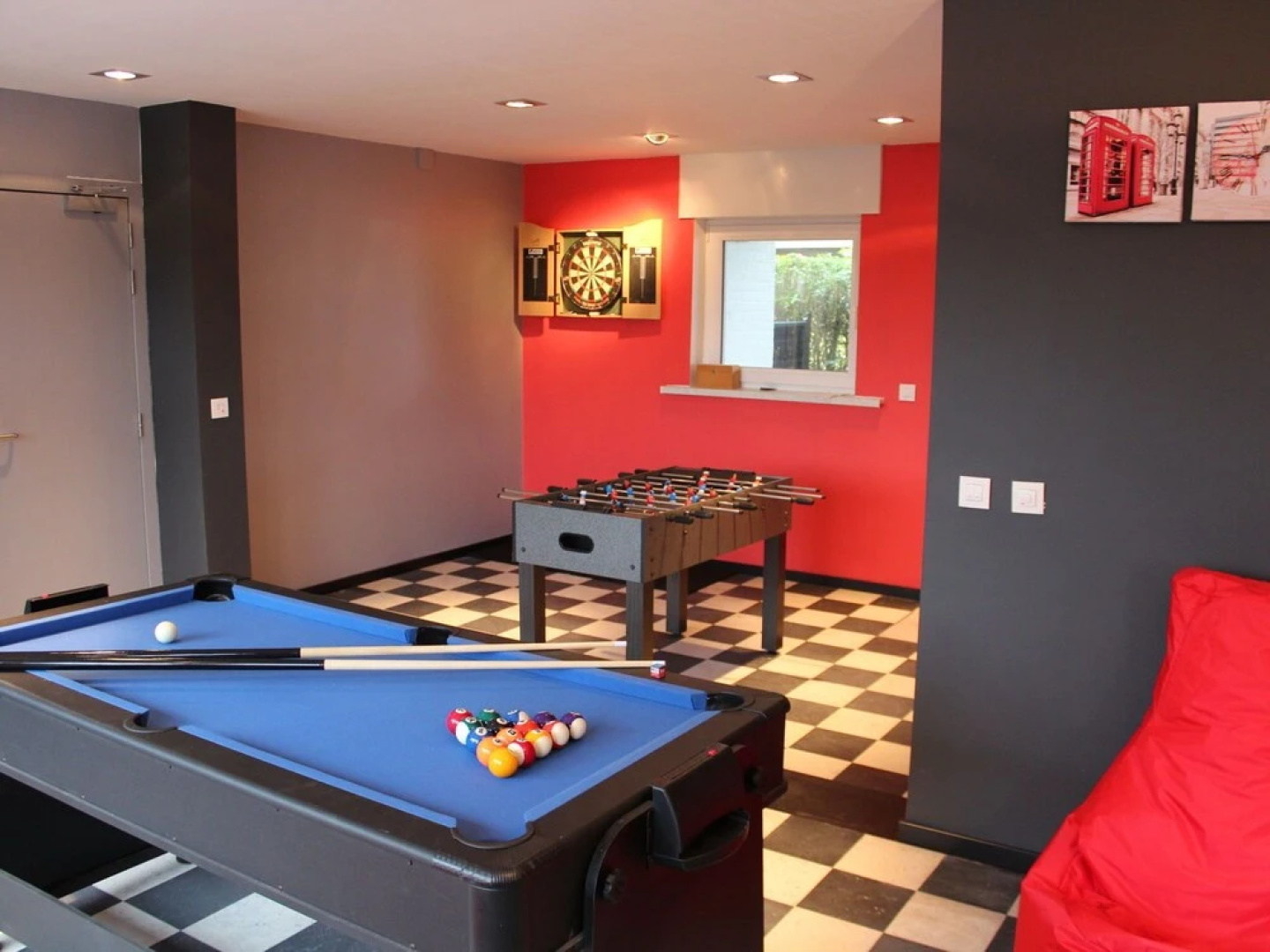 Gorgeous Group Residence For 20 People With Sauna Within Walking Distance Of The Beach