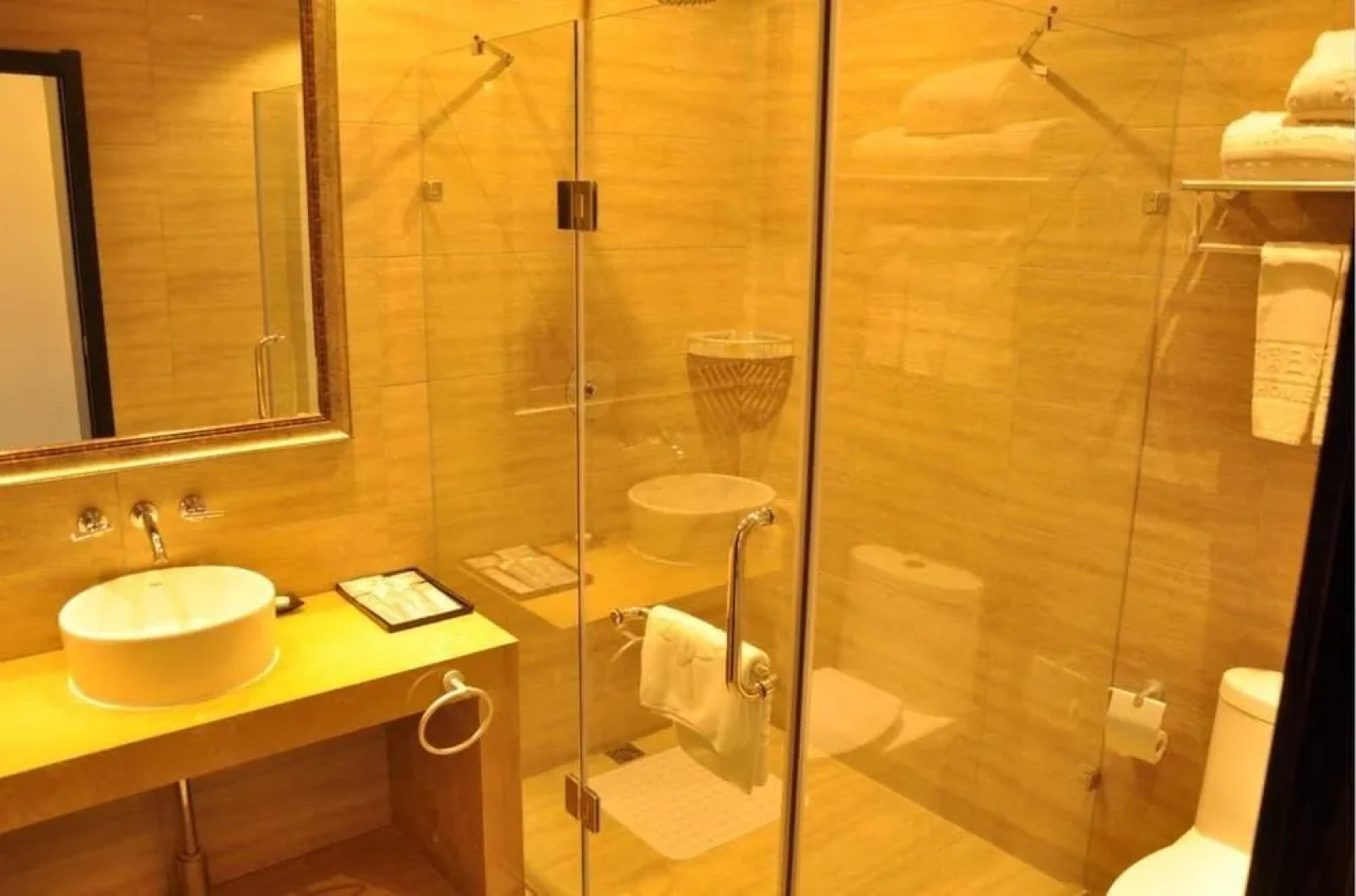 Jilin Junhe Holiday Hotel