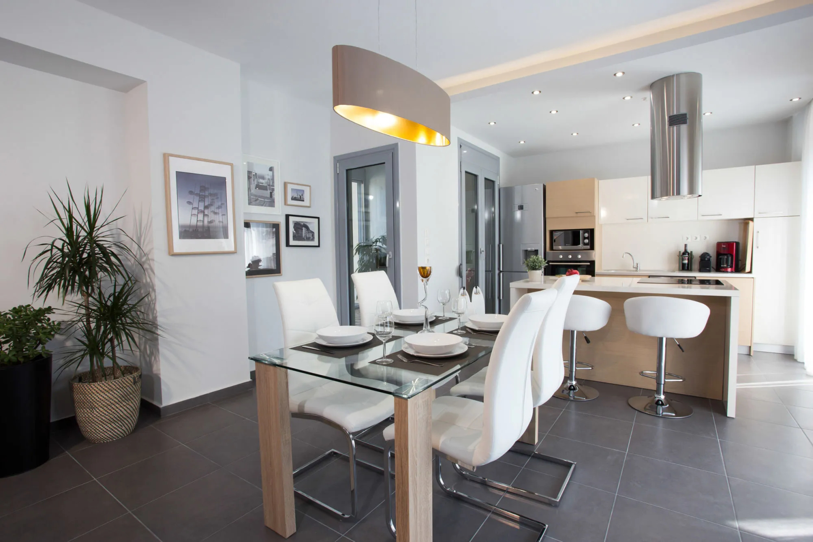 Polis Apartments