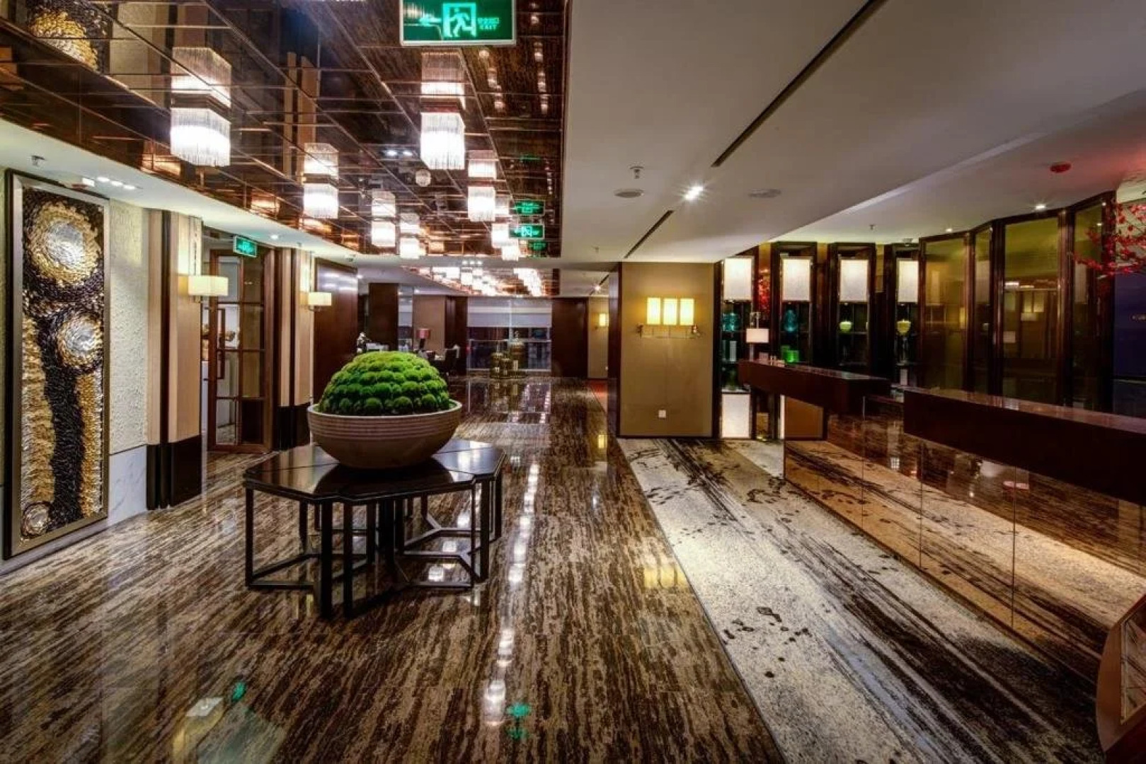 Yintian International Business Hotel