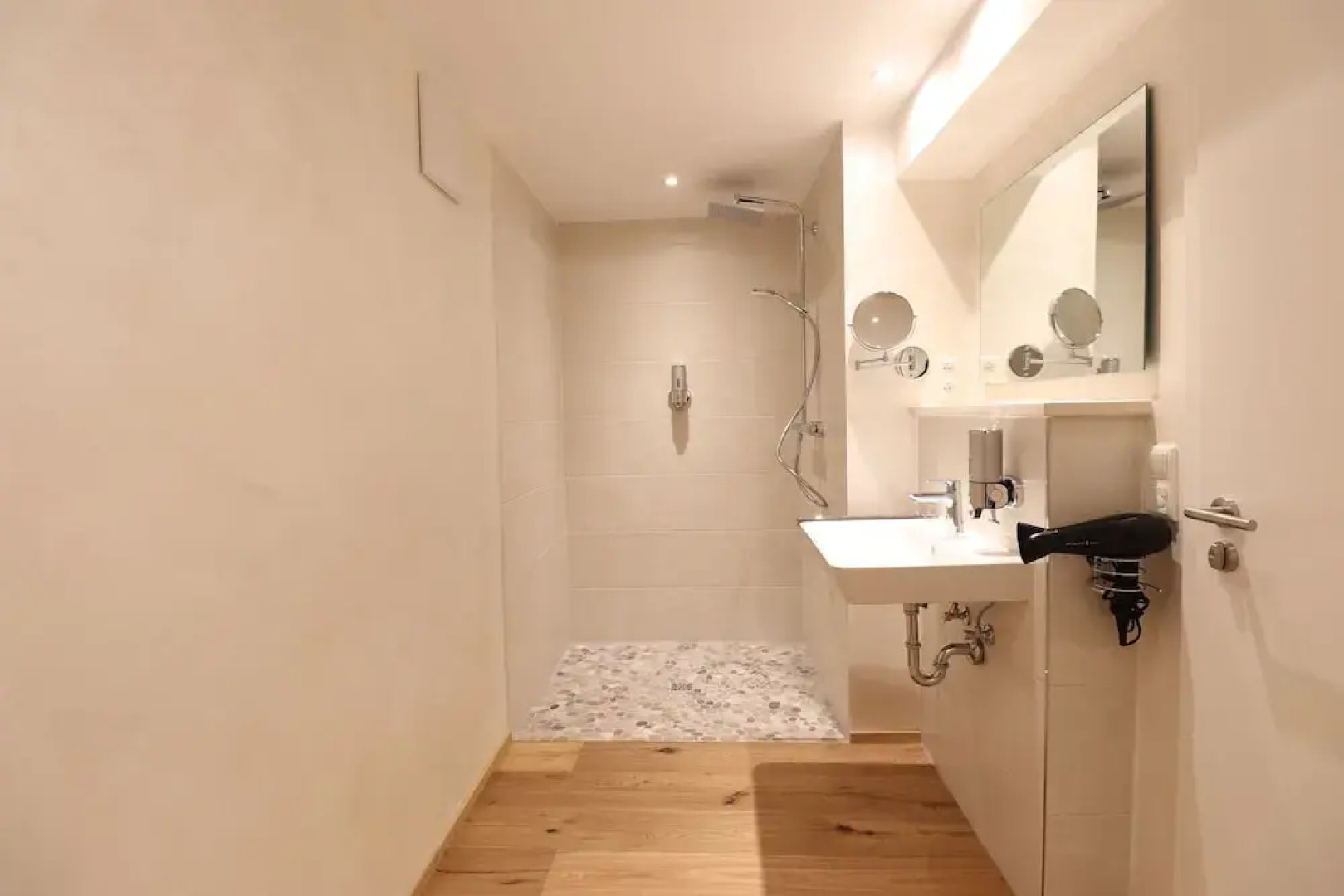 Das Fischer Boardinghouse KF