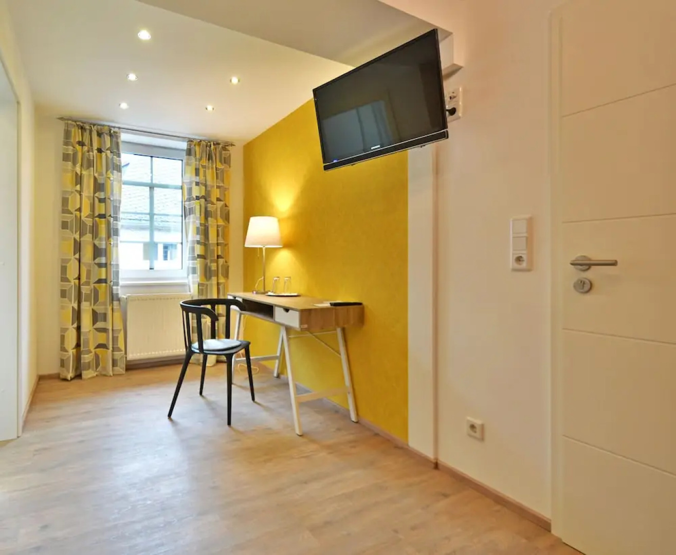 Hotel zur goldenen Sonne