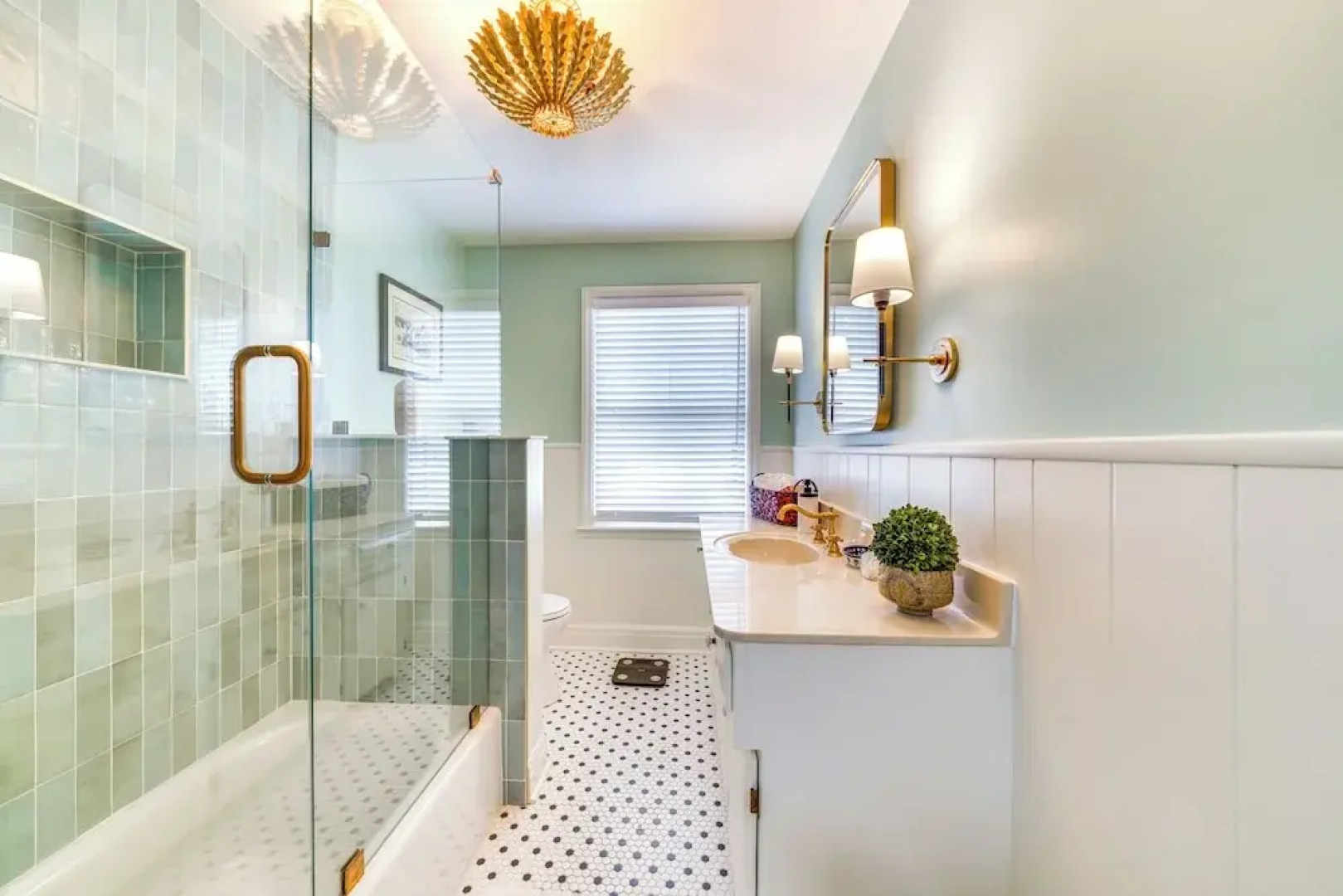 Historic & Spacious Family Home in Nicholasville!