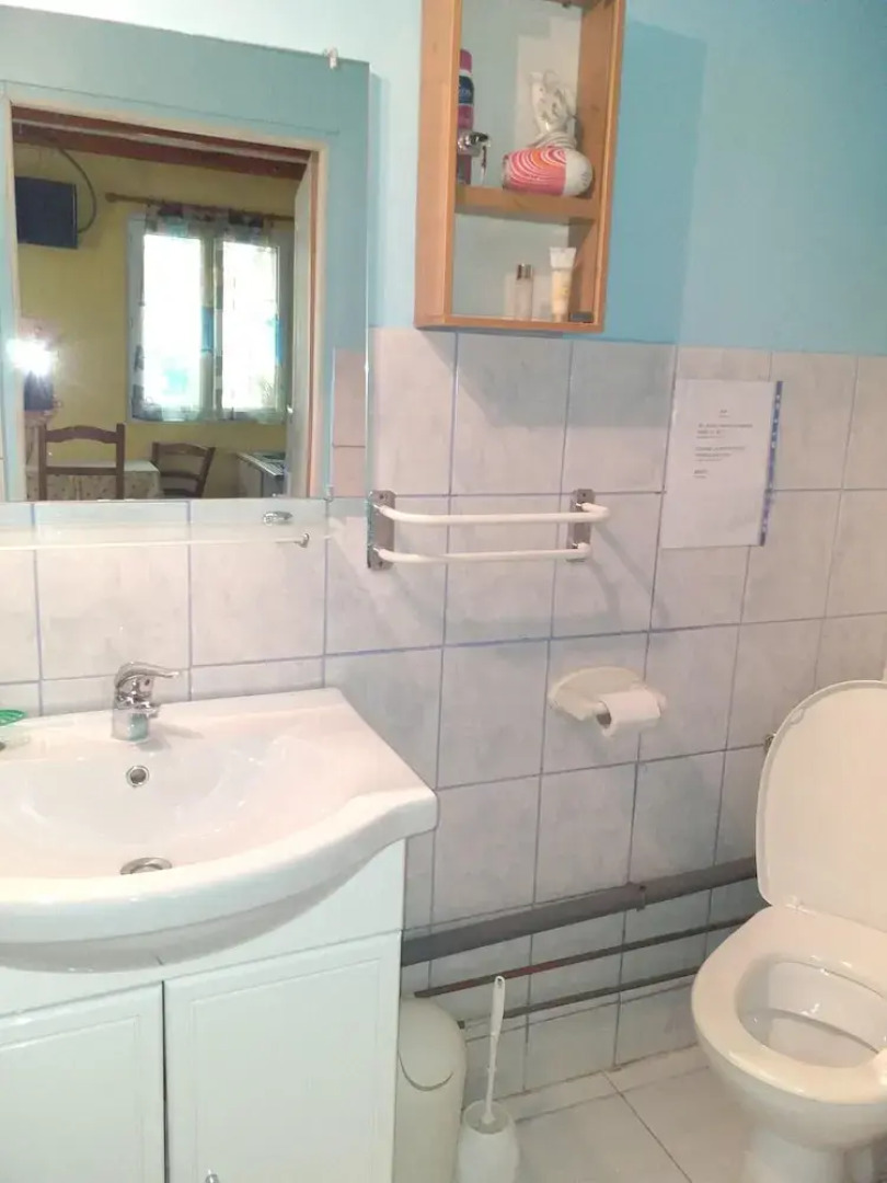 Studio In Ceyreste With Enclosed Garden And Wifi