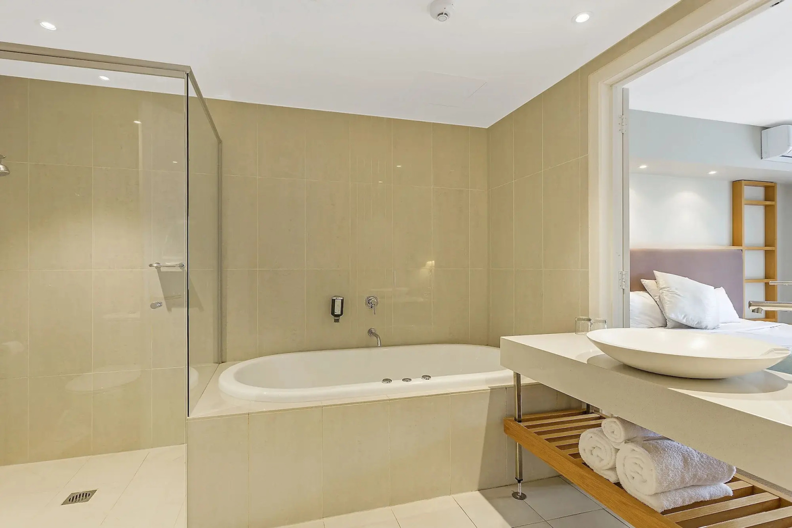 Deep Blue Hotel & Hot Springs