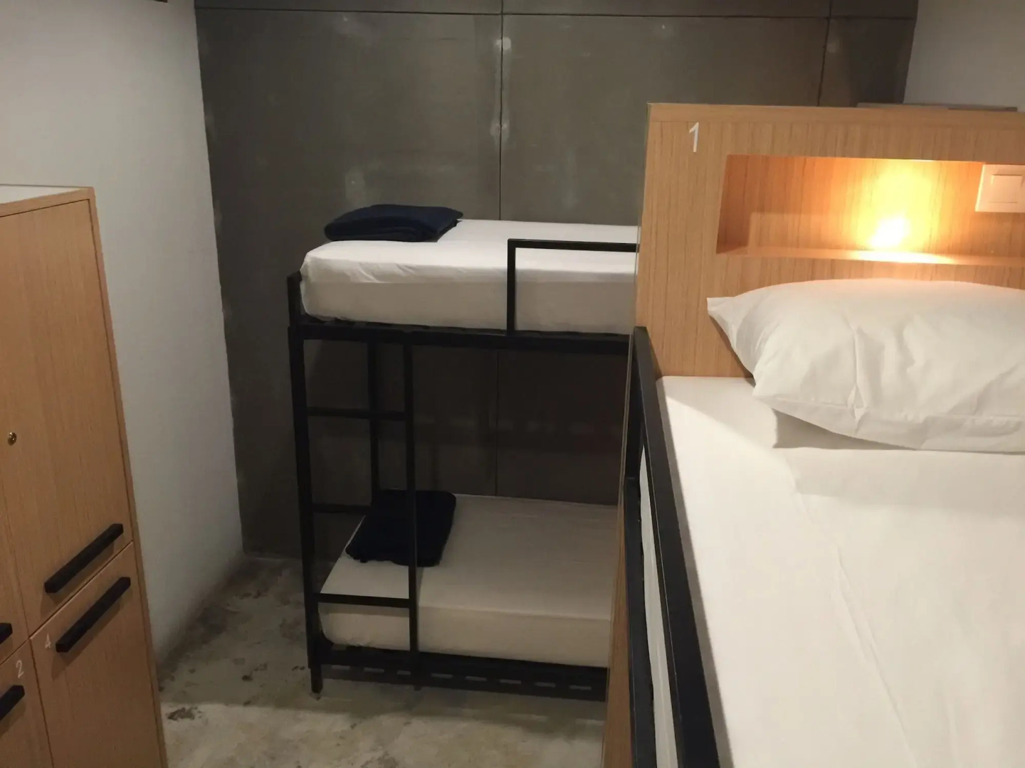 The Frame Guesthouse - Hostel