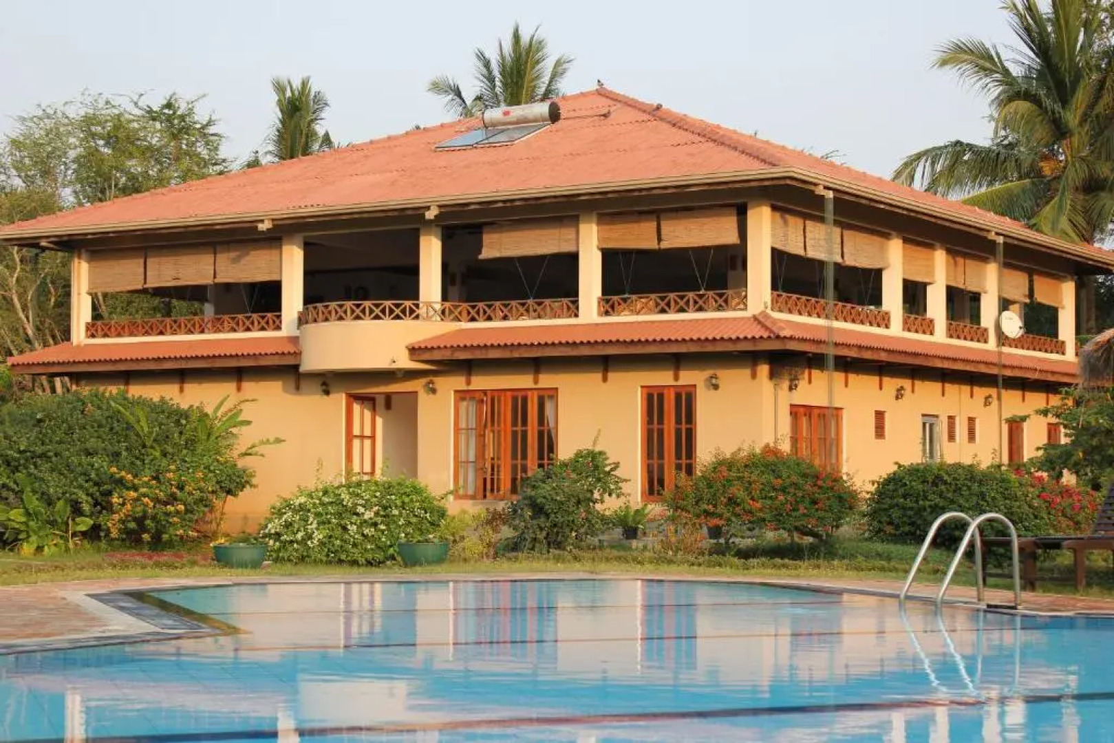 Hibiscus Garden Hotel