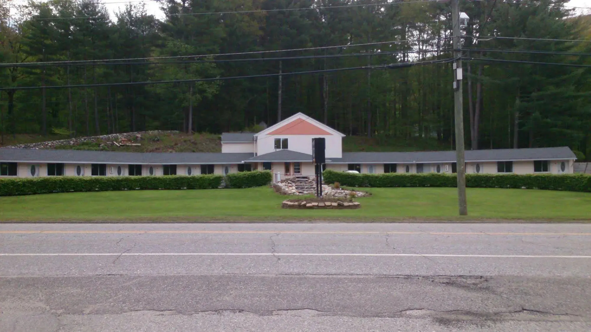 Hitching Post Country Motel
