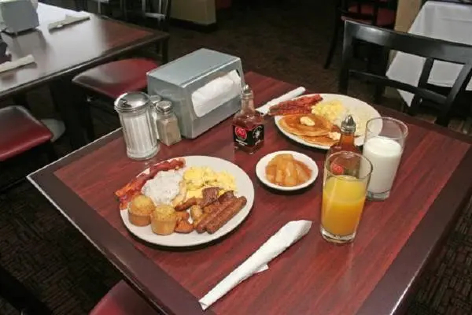 Ramada Burlington Hotel and Conference Center