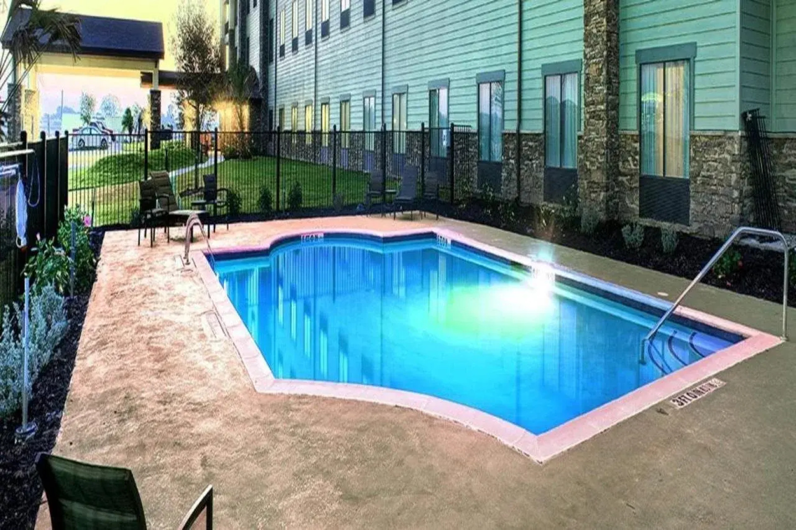Comfort Inn & Suites