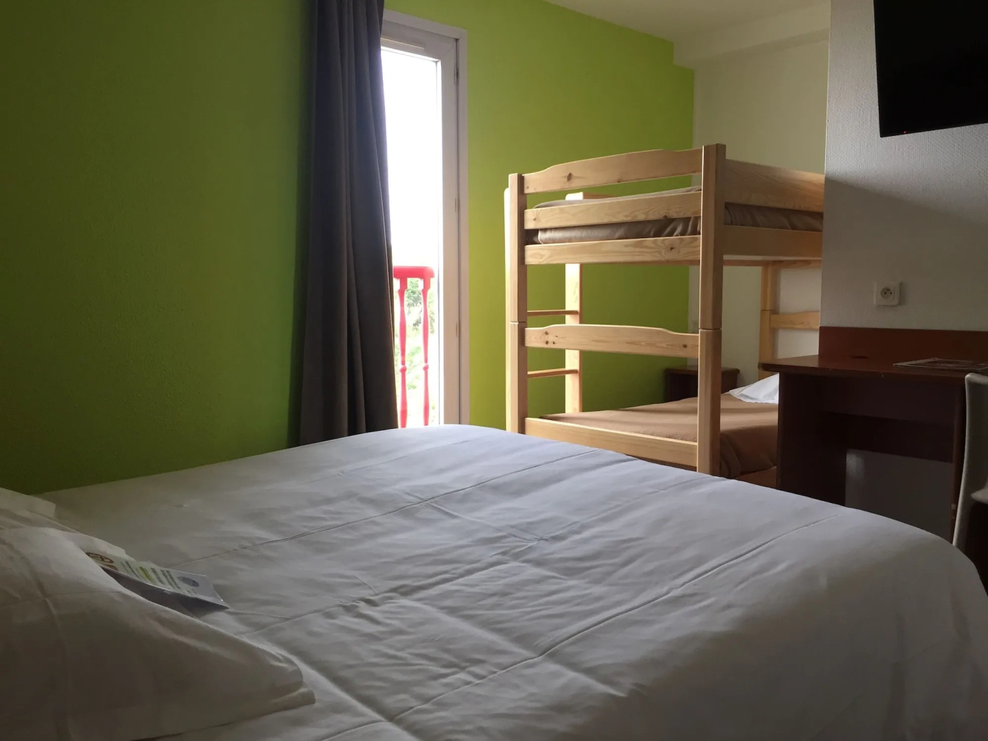 B Hotel Troyes Aéroport