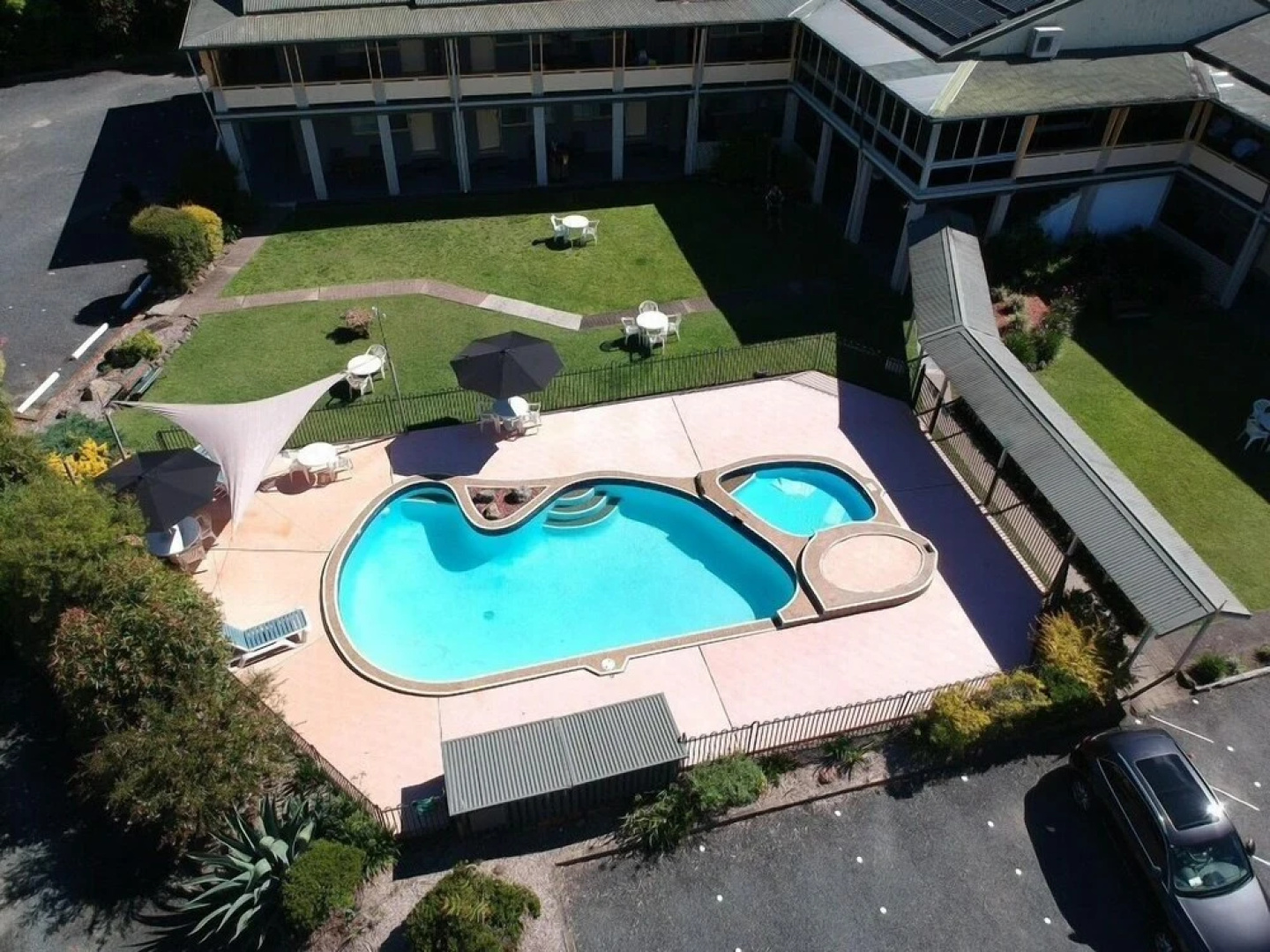 Bucketts Way Motel