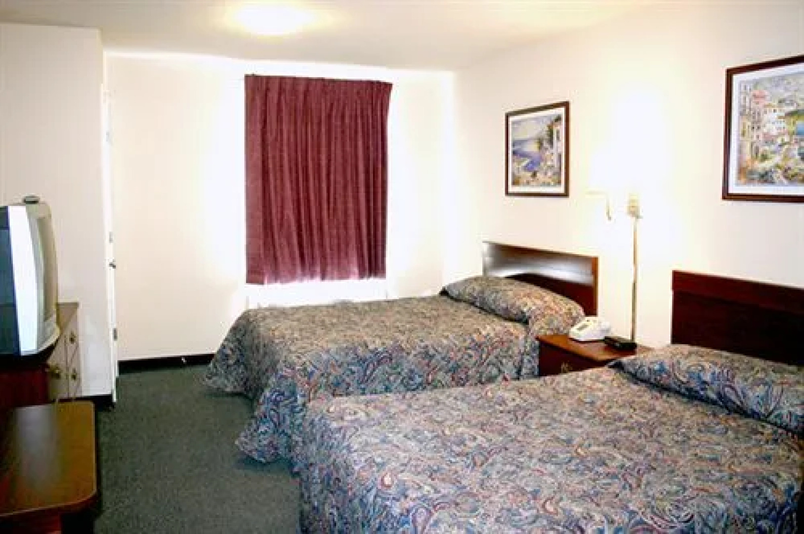 Savannah Suites