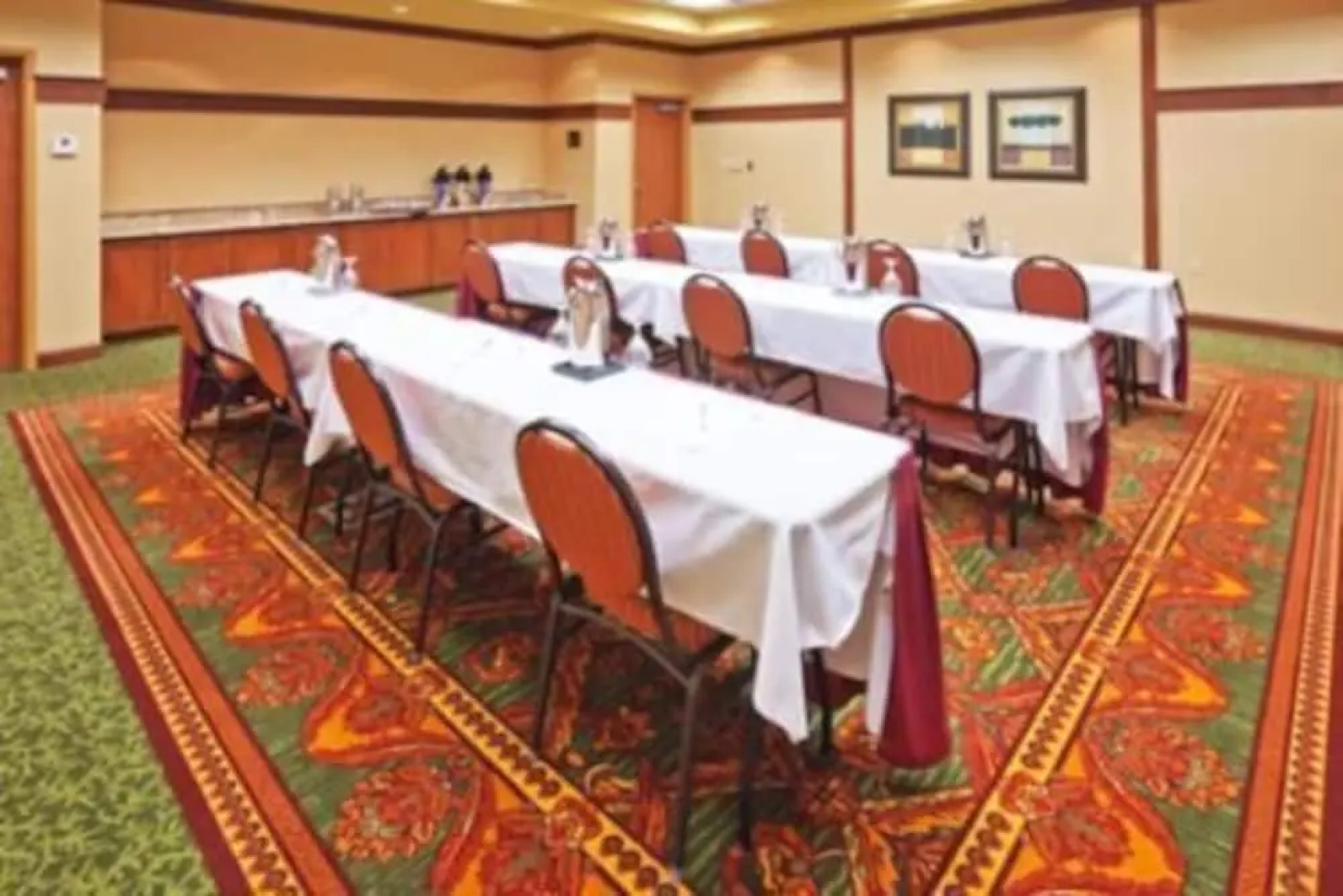 The Q Hotel And Suites