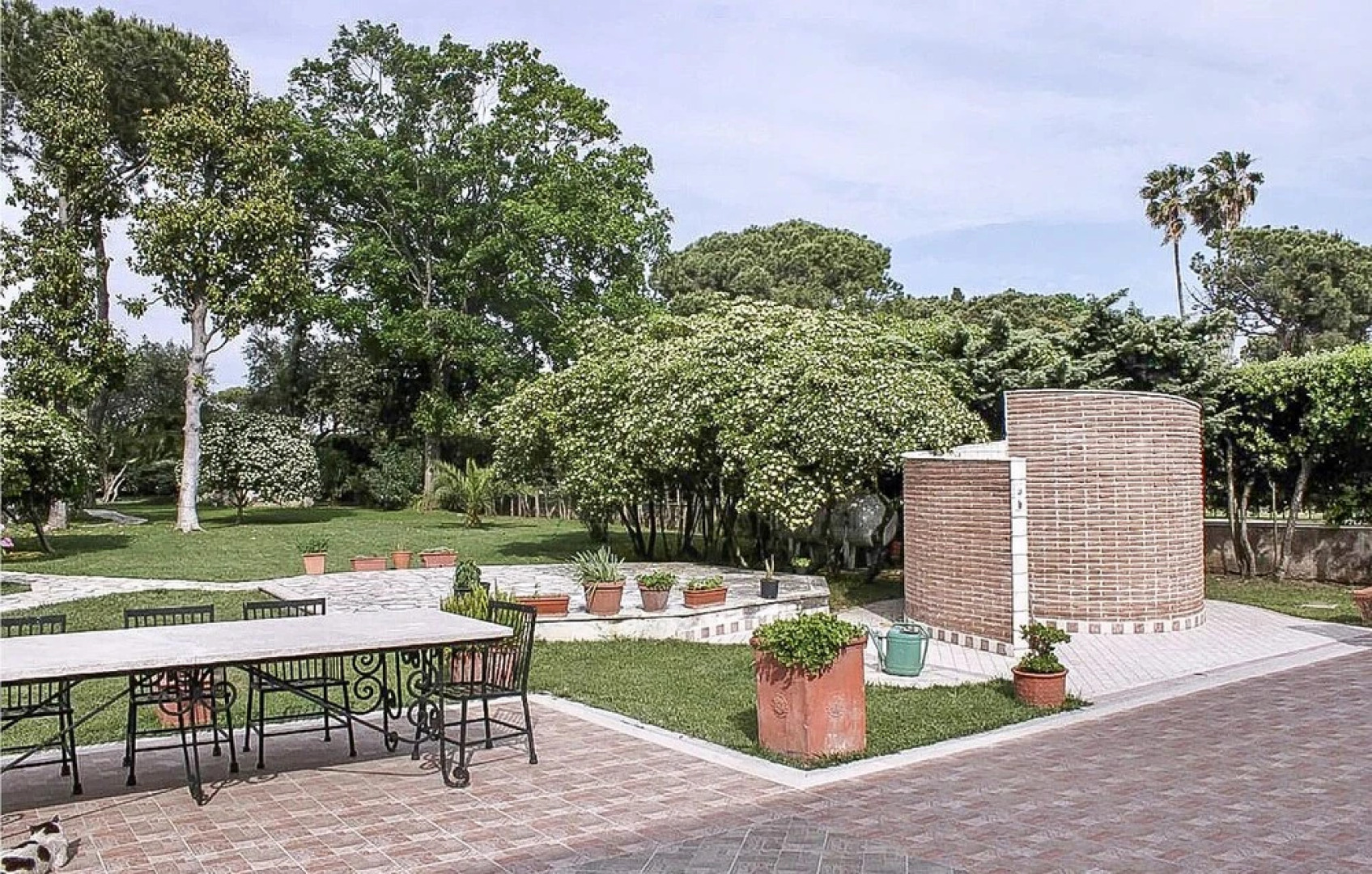 Stunning Home in Ardea With 4 Bedrooms and Wifi