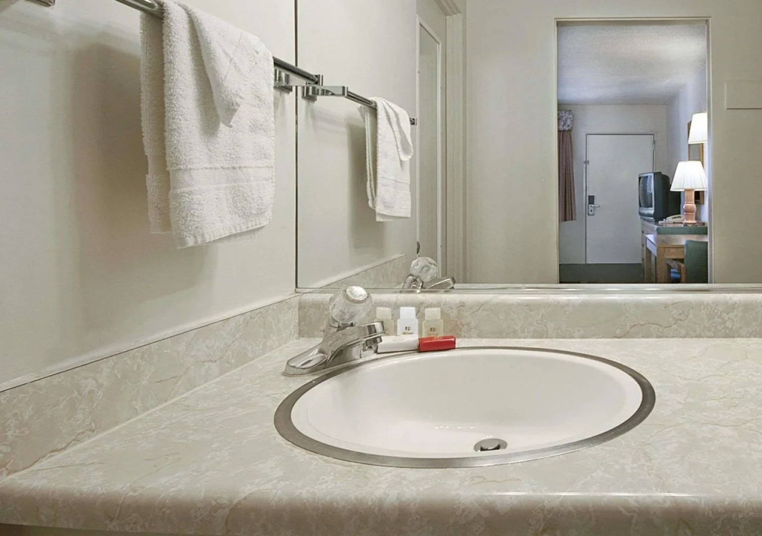 Olive Tree inn & Suites