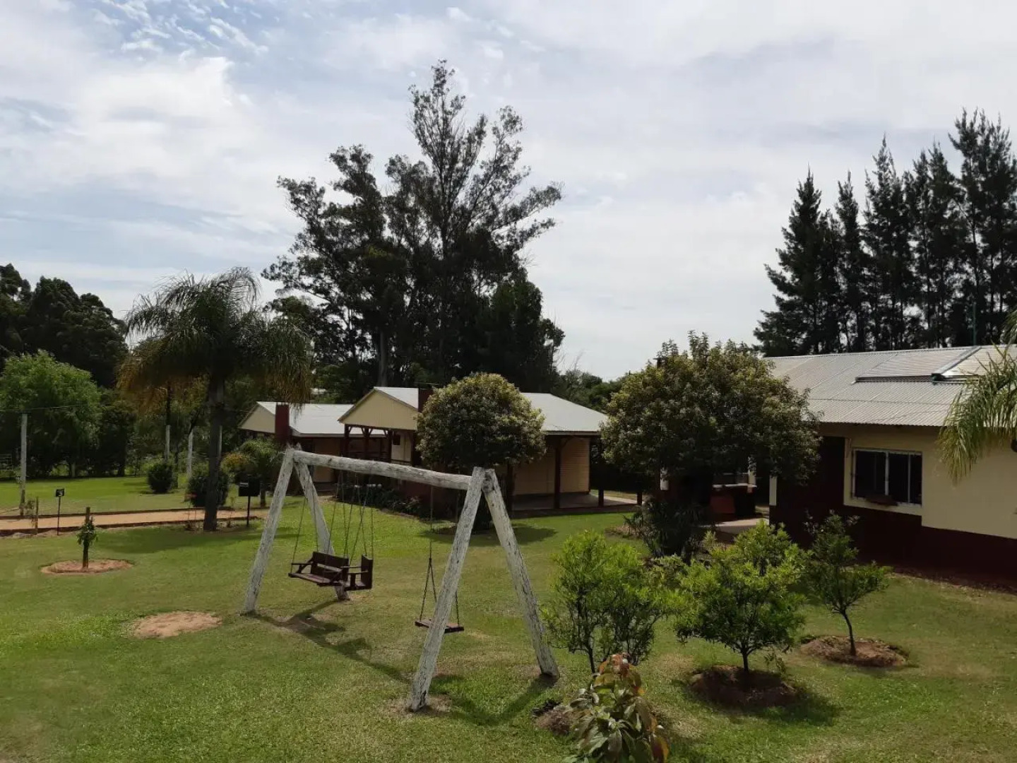 Hotel y Cabañas Dakota