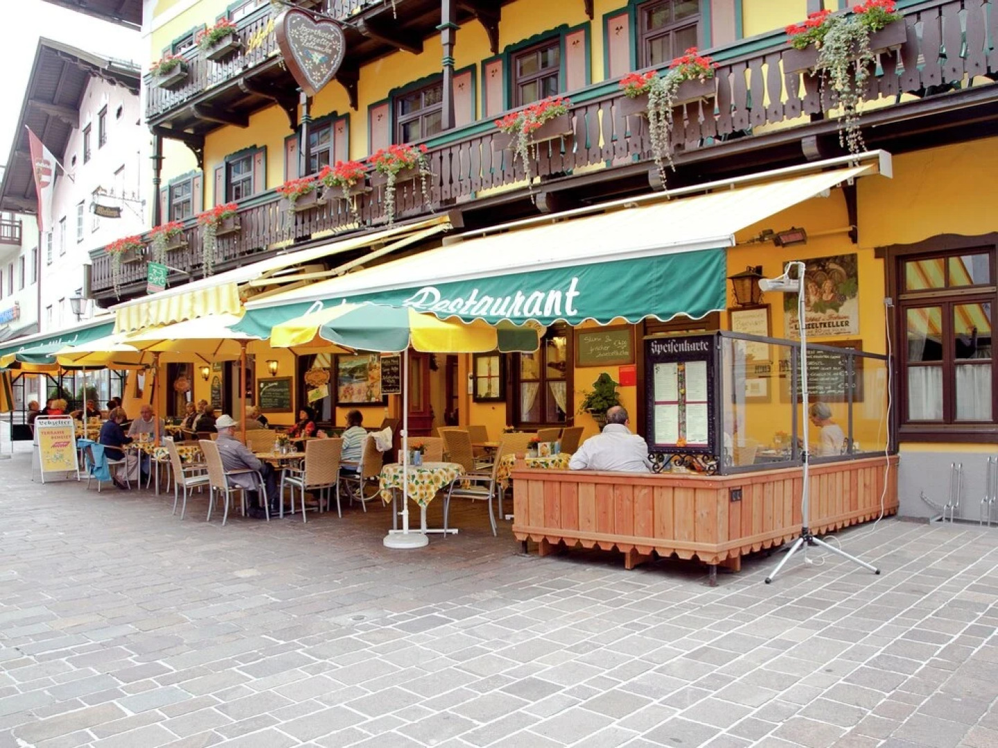 Mod Apartment in Bruck An Der Großglocknerstraße with Garden