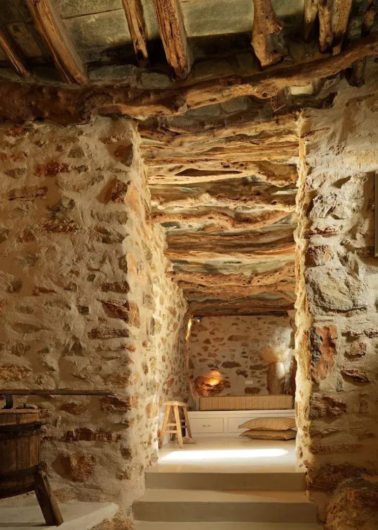 Themonies Luxury Suites