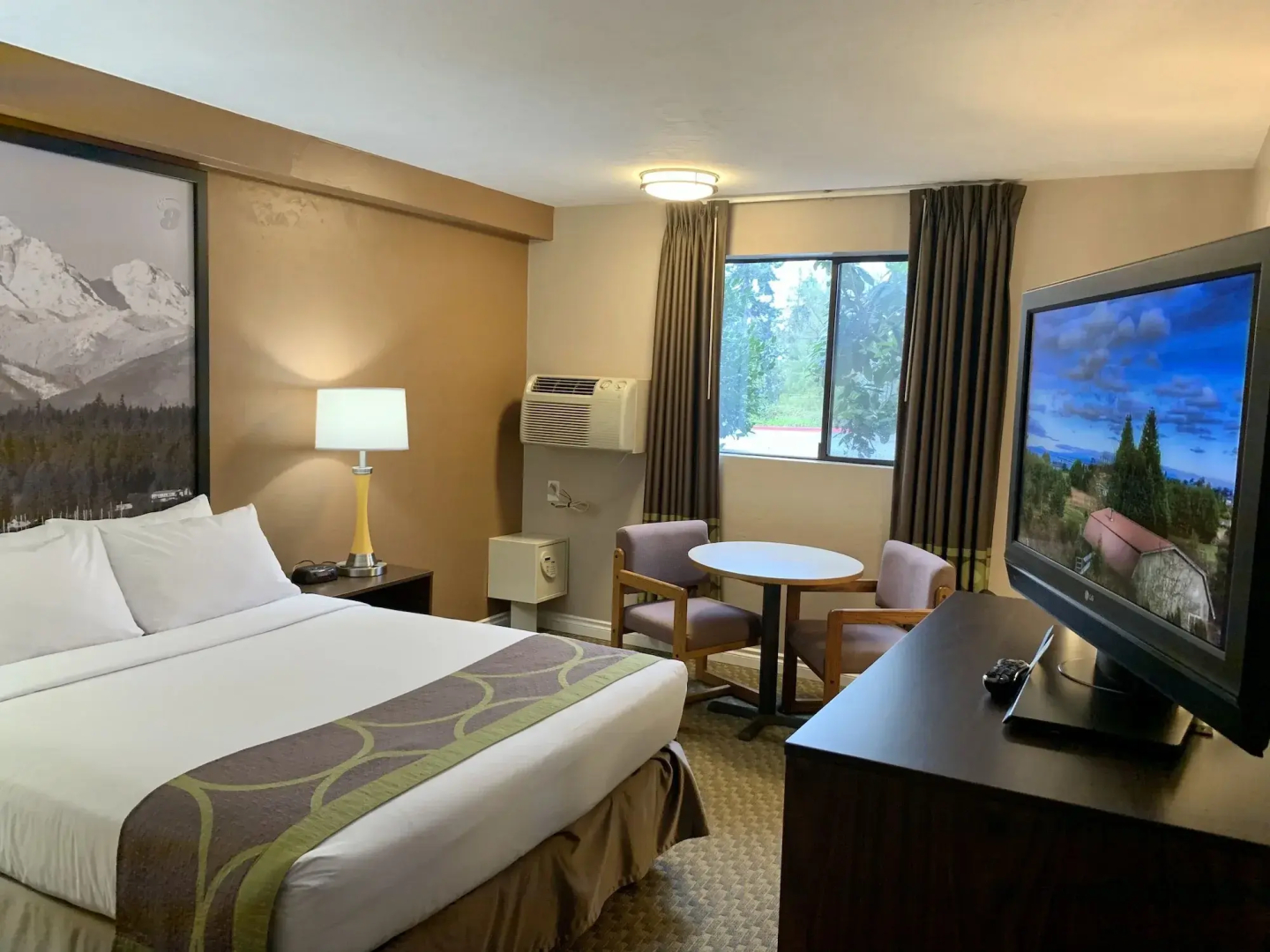 Отель Super 8 by Wyndham Port Angeles at Olympic National Park