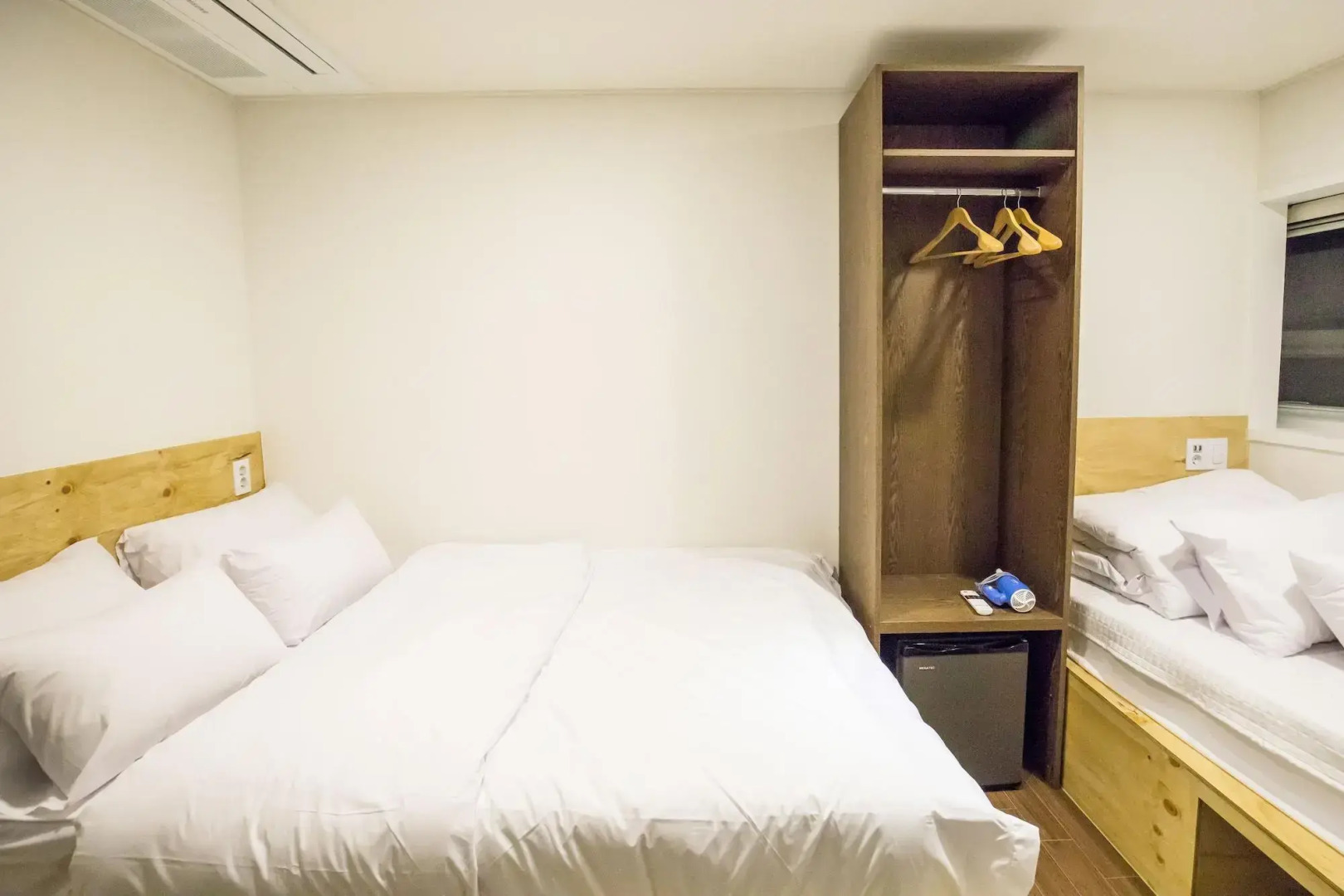 Step Inn Myeongdong 2 - Hostel