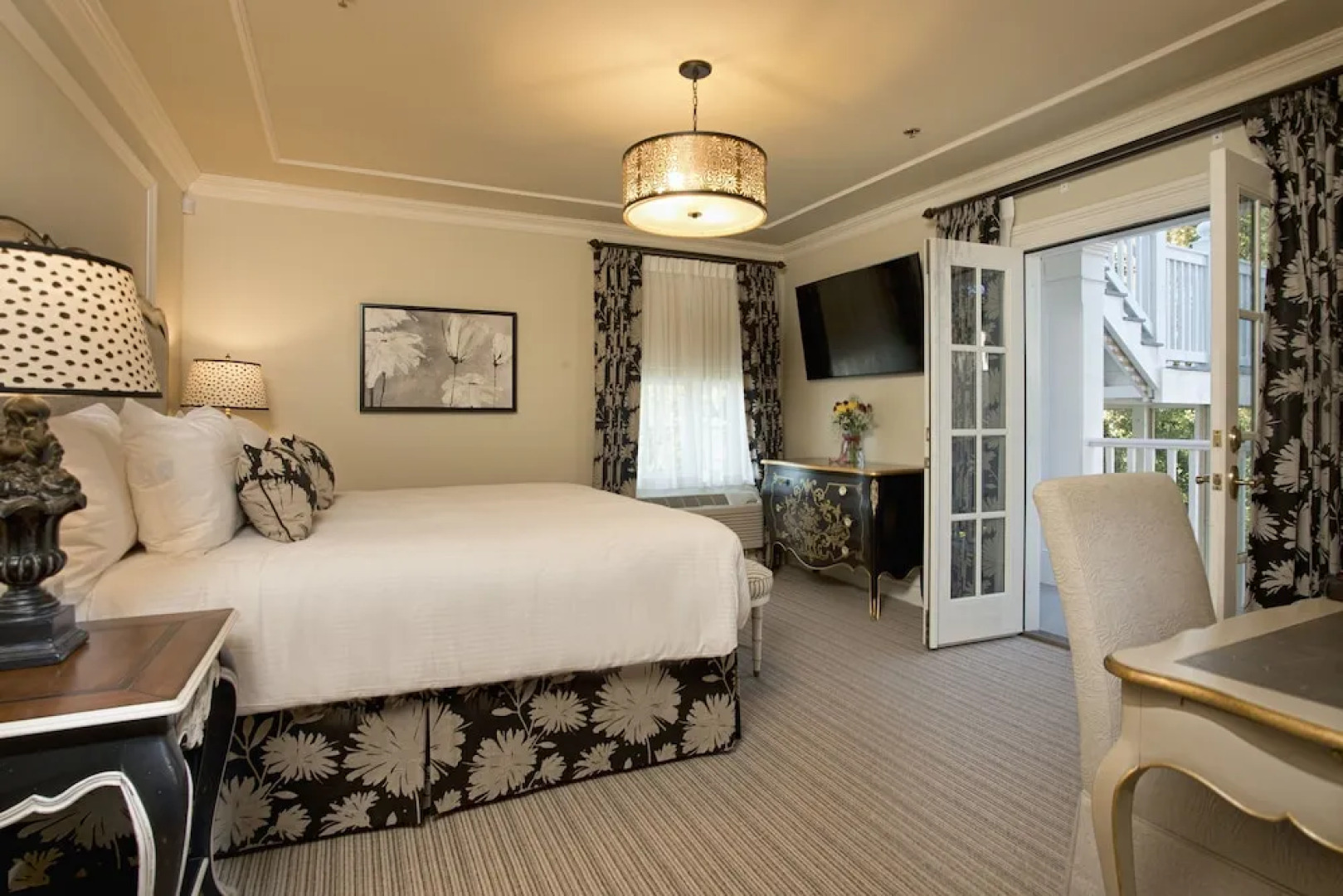 Old Town Bluffton Inn