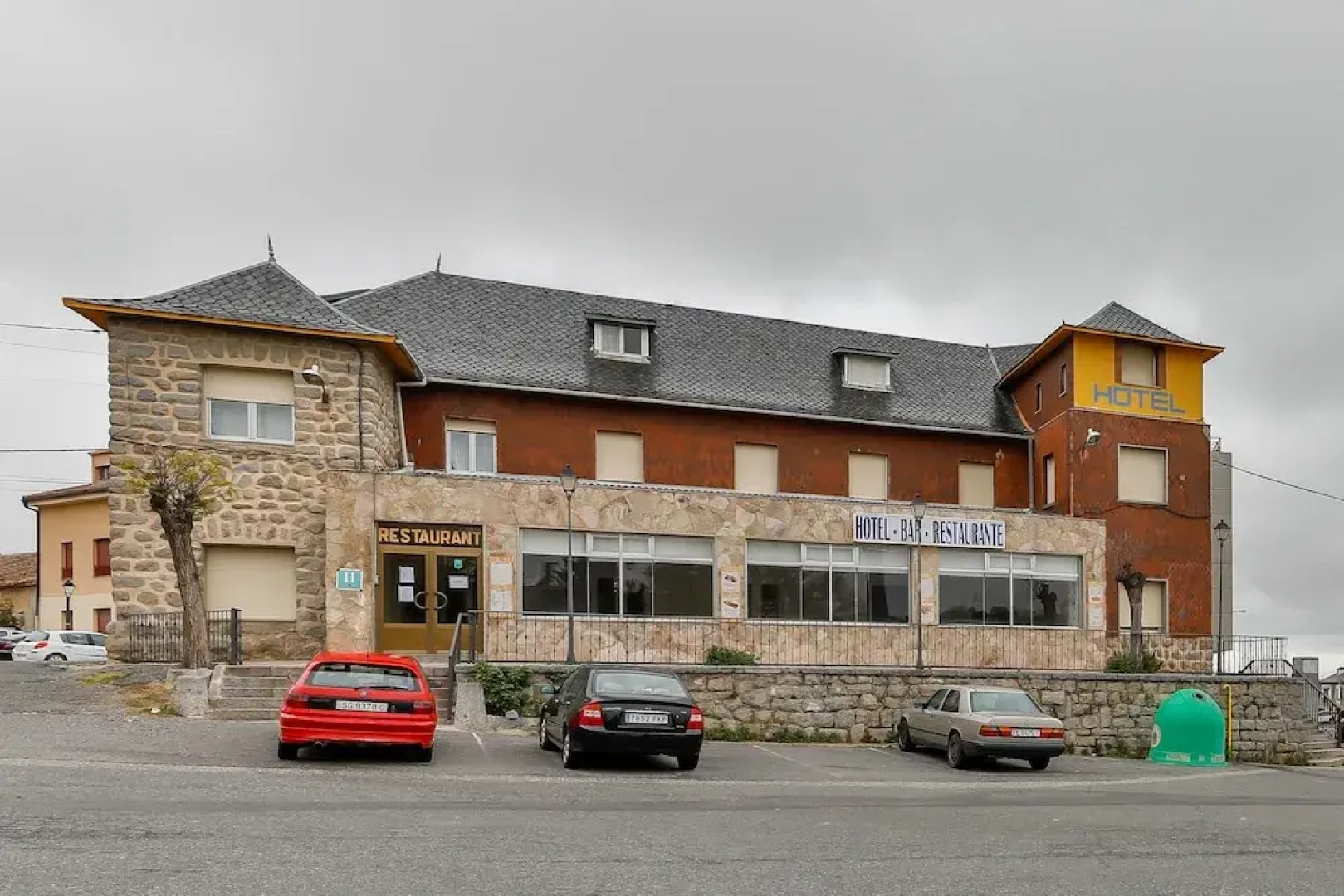 OYO Hostal El Pilar