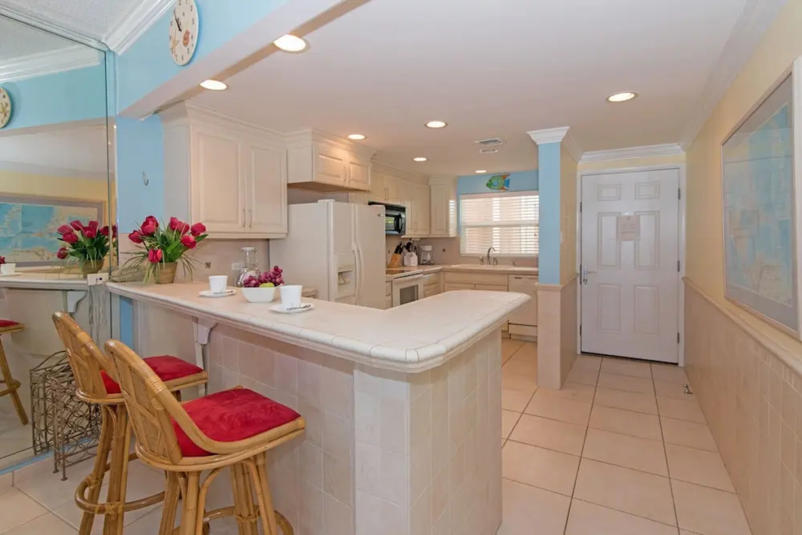 The Colonial Club, Oceanfront Condos