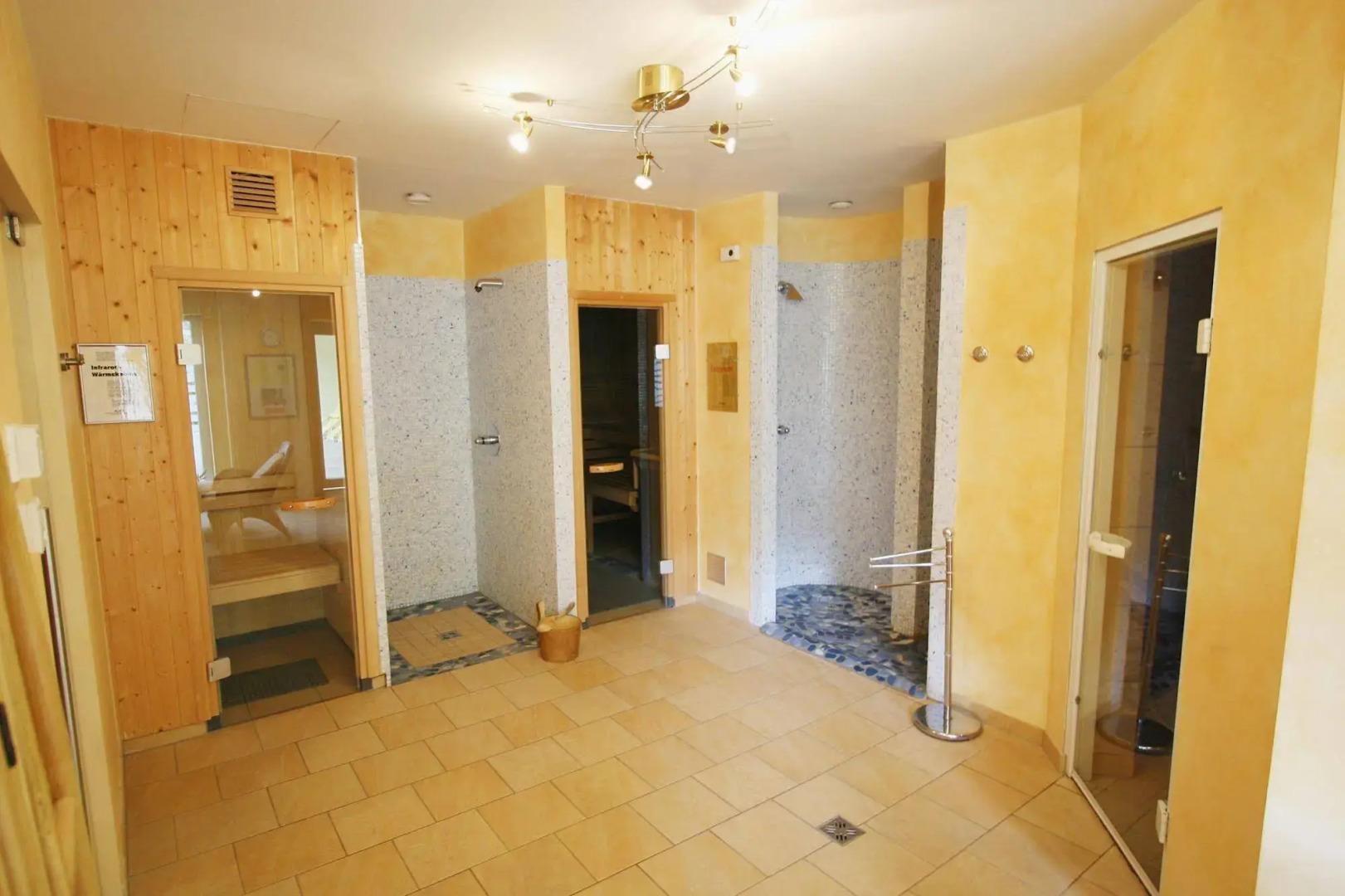 Landhotel Kreinerhof - Self Check In 24h möglich